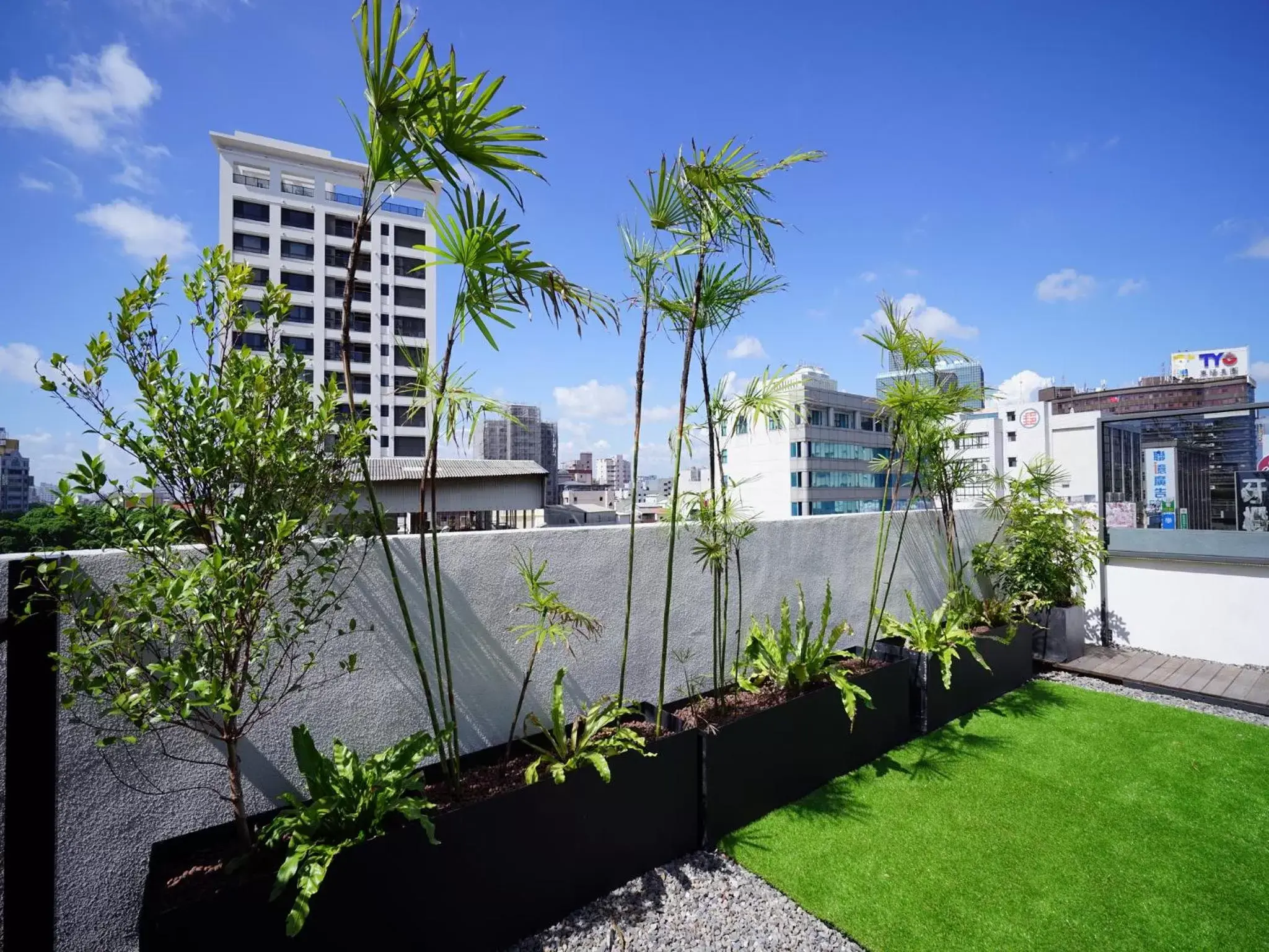 Property building, Garden in 3 Door Hotel