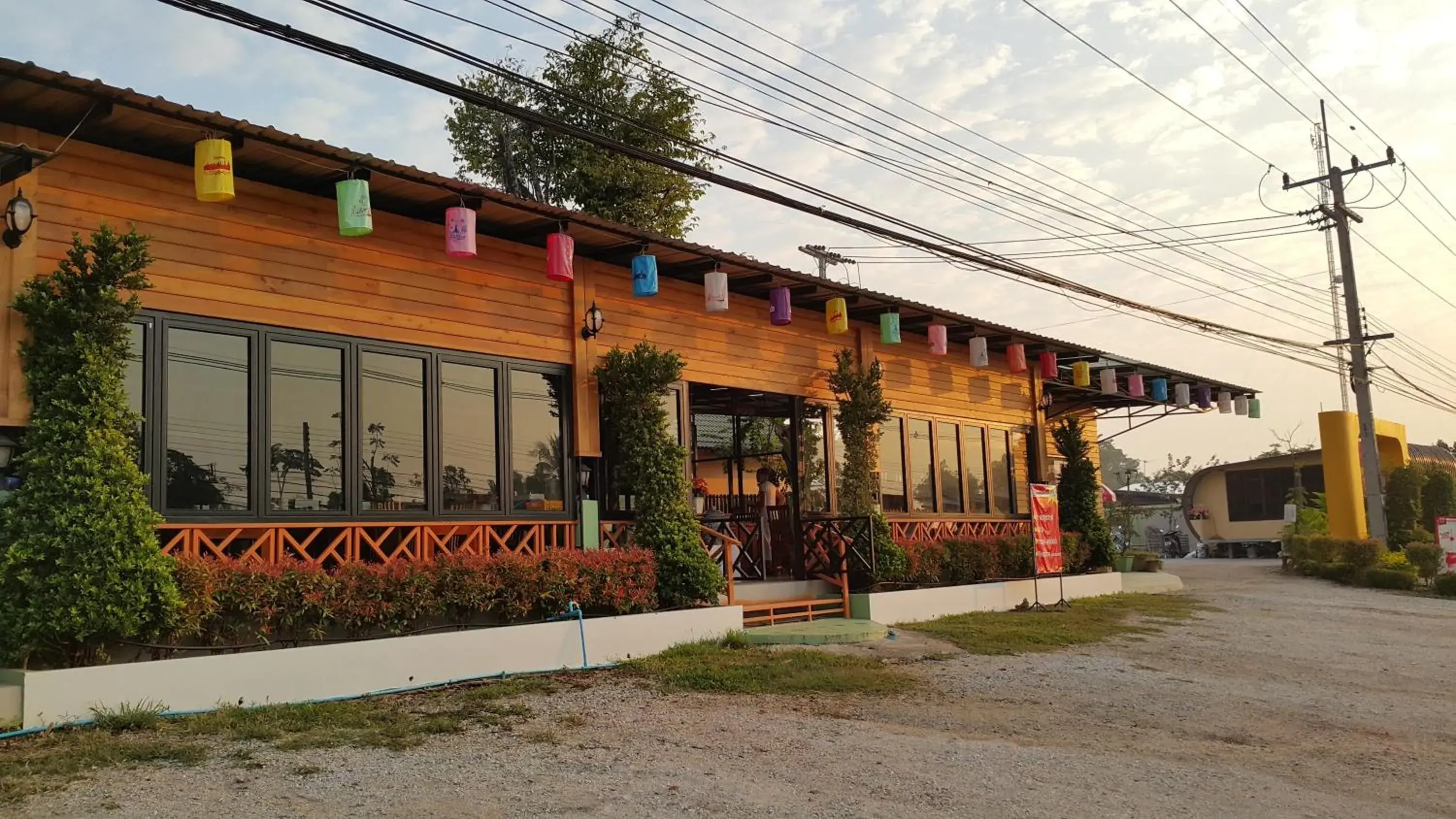 Restaurant/places to eat in Ruen Narisra Resort Restaurant/places to eat in Ruen Narisra Resort