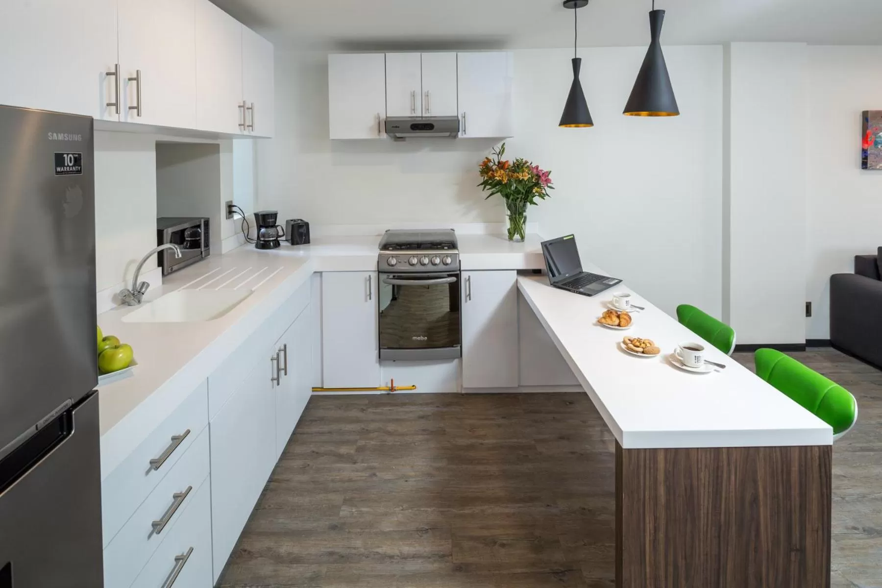 American breakfast in FlowSuites WTC