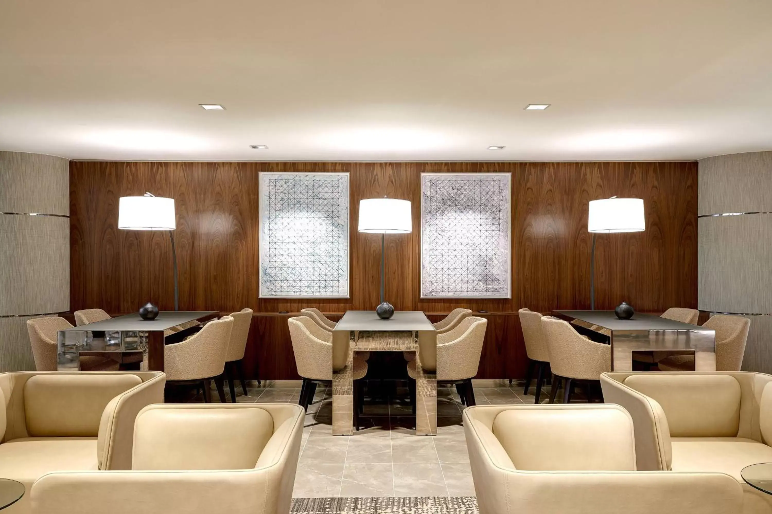 Lounge or bar, Restaurant/Places to Eat in AC Hotel by Marriott Dallas Downtown