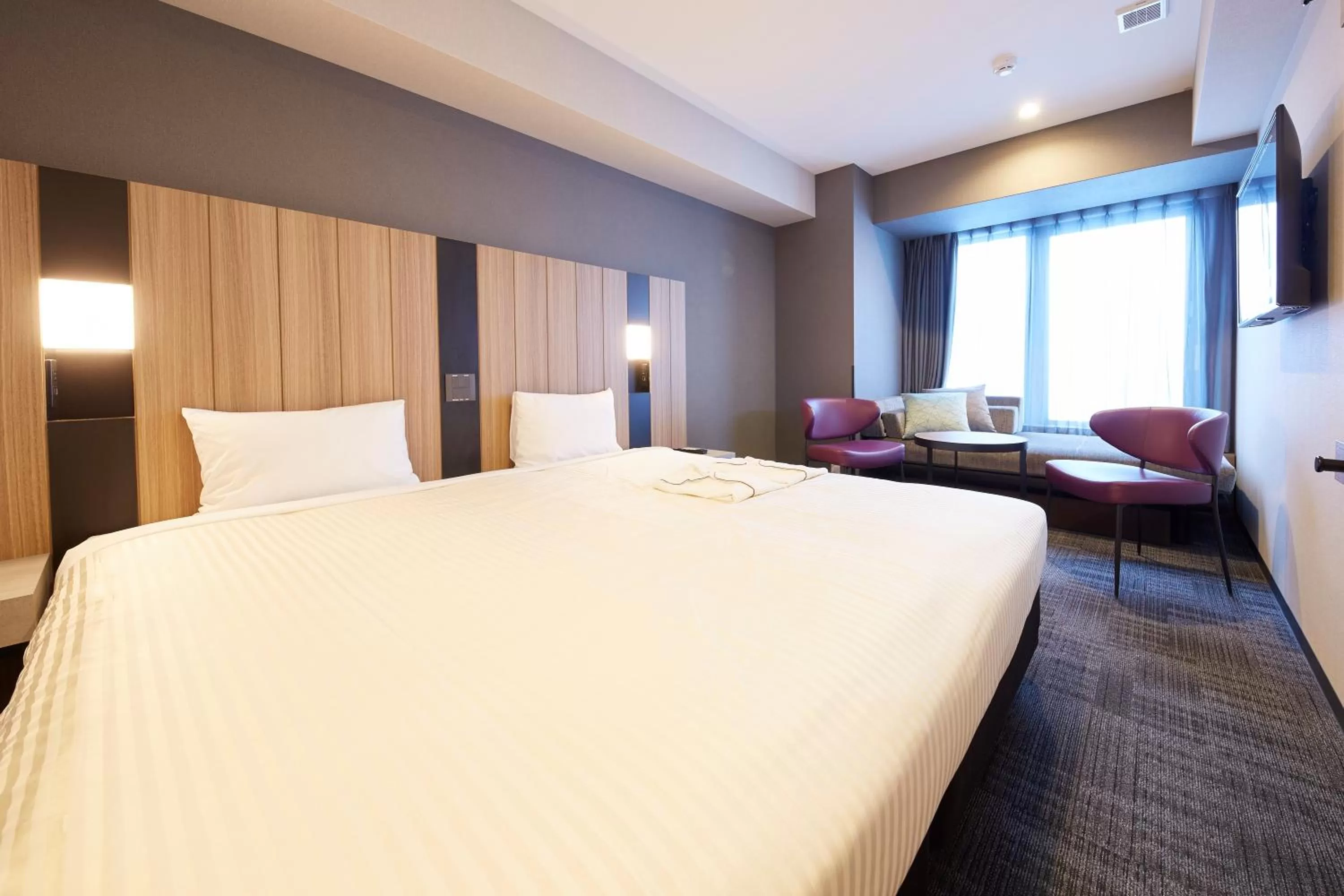 Photo of the whole room, Bed in hotel MONday Kyoto Karasuma Nijo