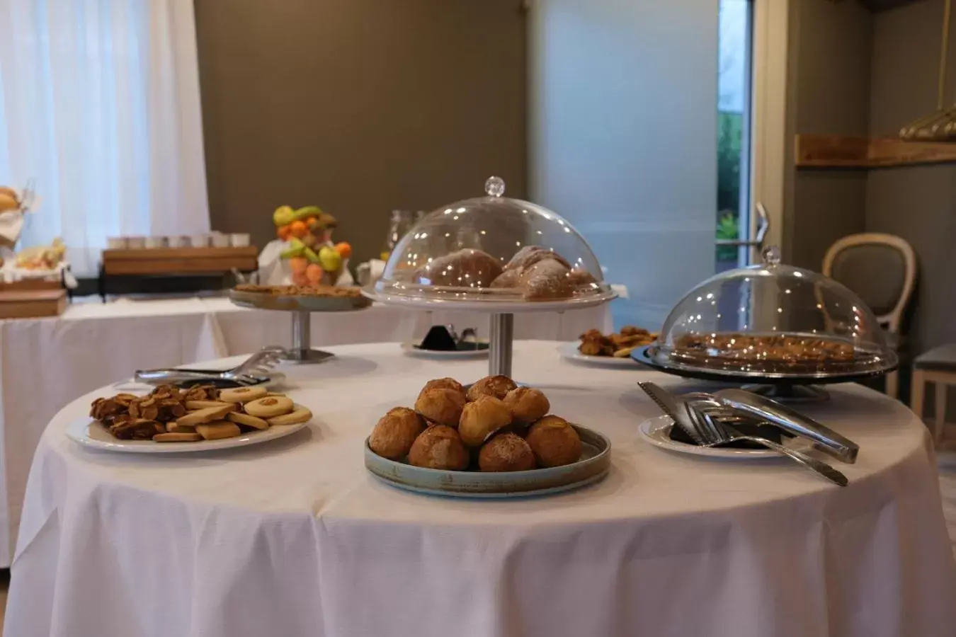 Breakfast in Lake Hotel La Pieve