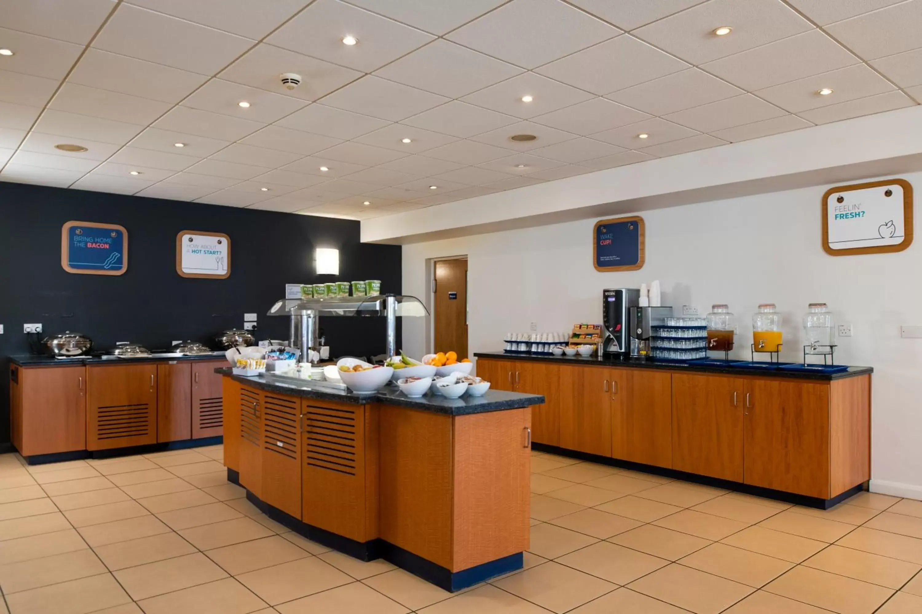 Buffet breakfast, Restaurant/Places to Eat in Holiday Inn Express Newcastle Gateshead, an IHG Hotel
