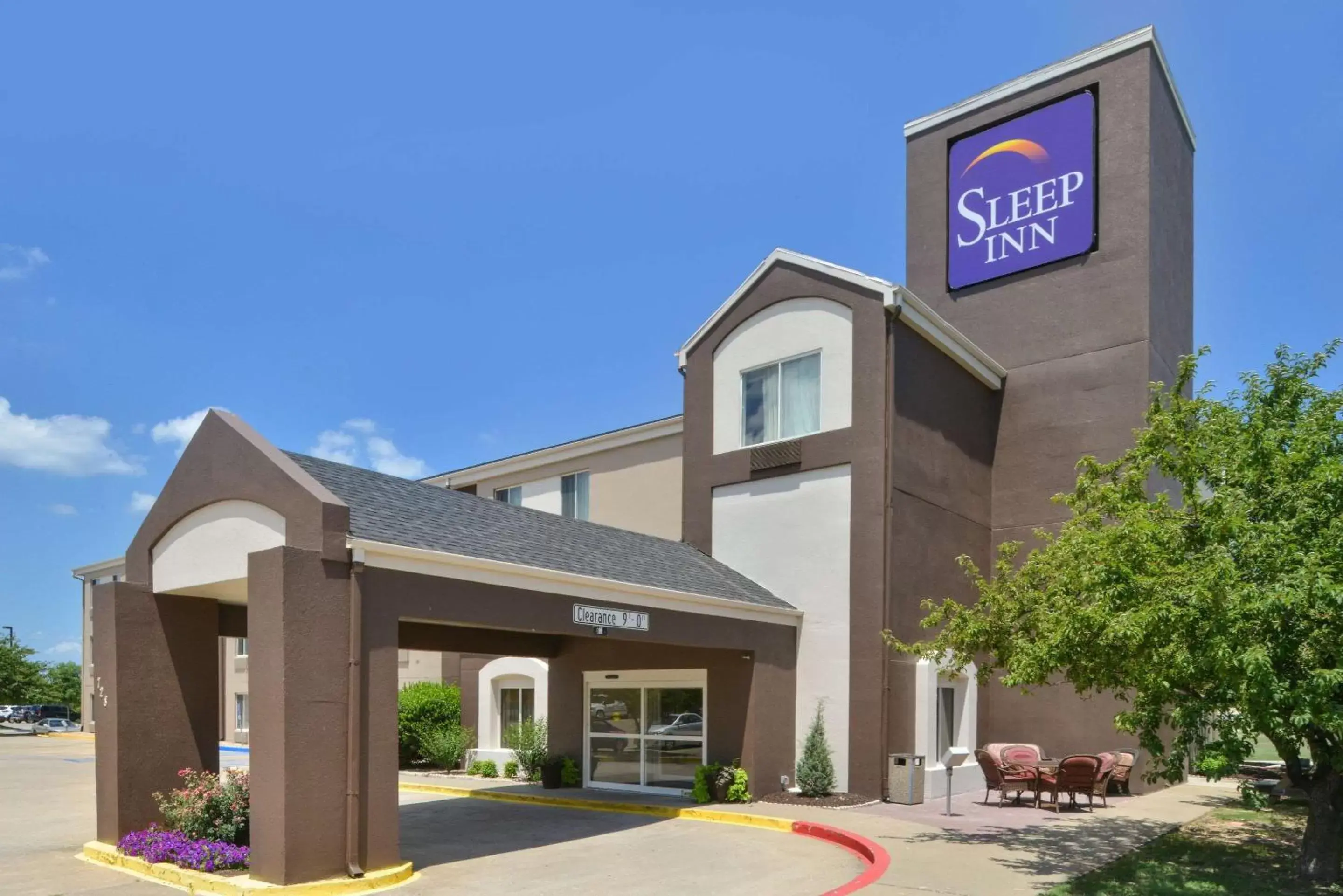 Property building in Sleep Inn Fayetteville North