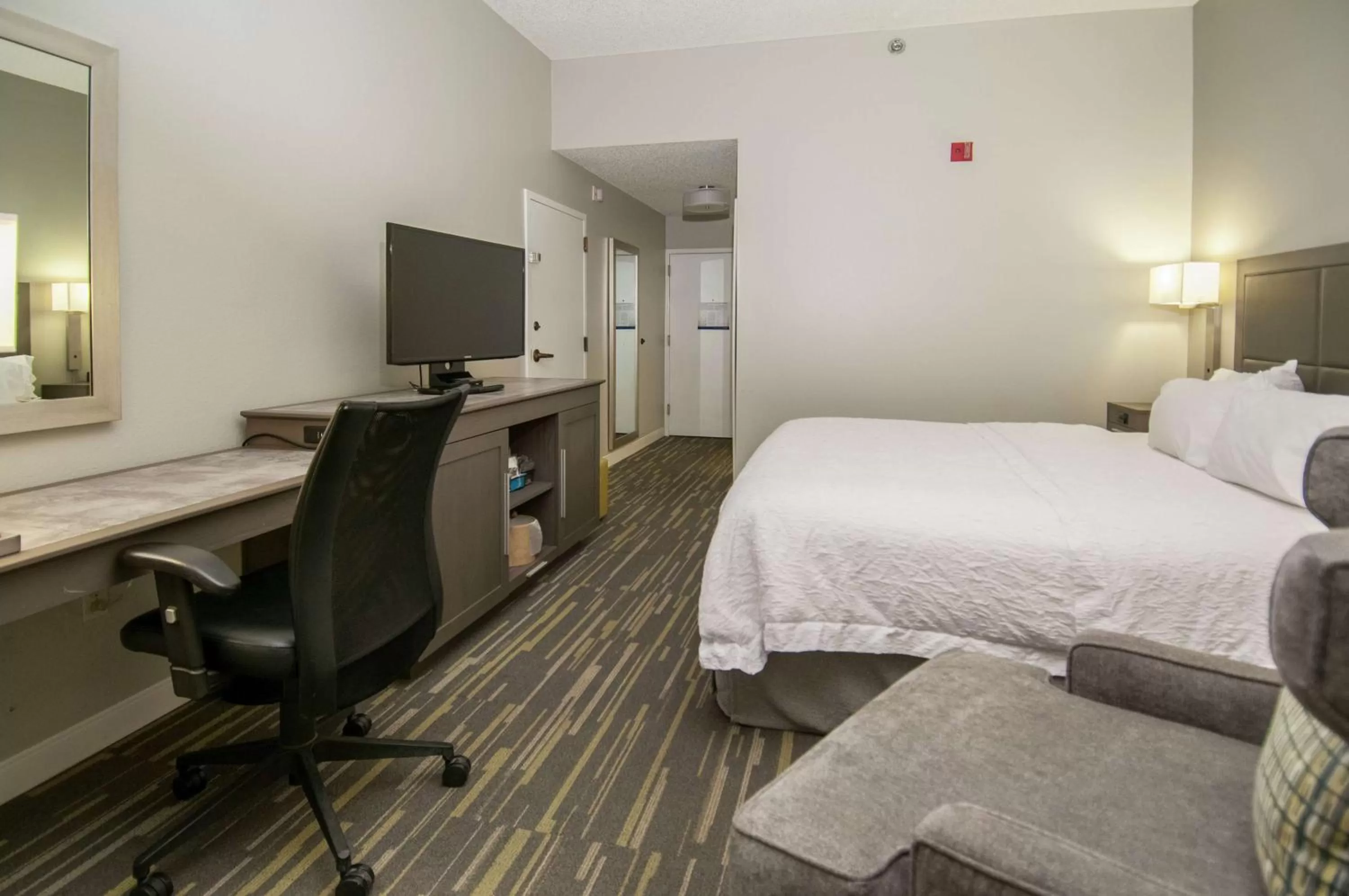 Bedroom, Bed in Hampton Inn Shreveport/Bossier City