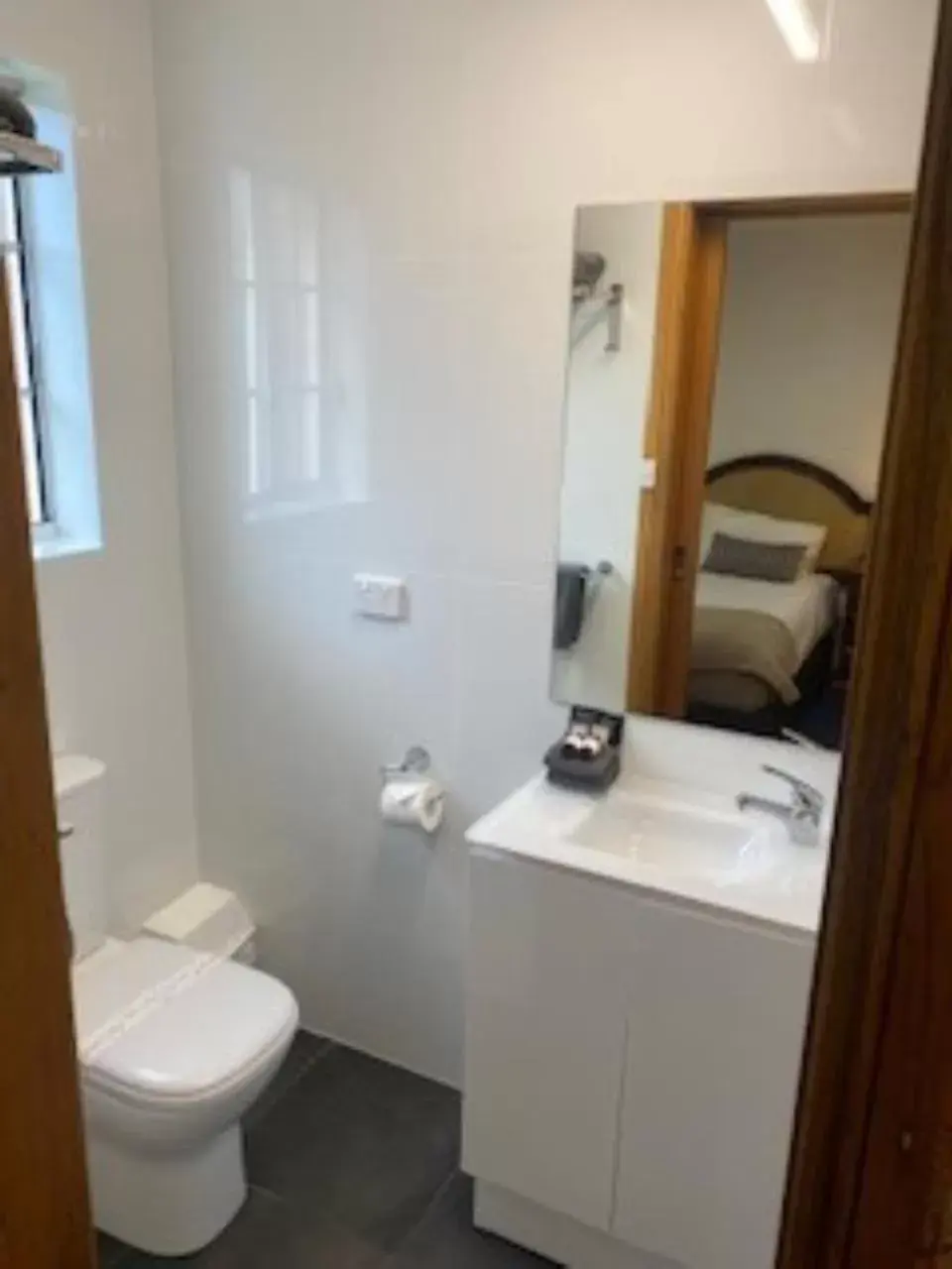 Bathroom in Kinross Inn