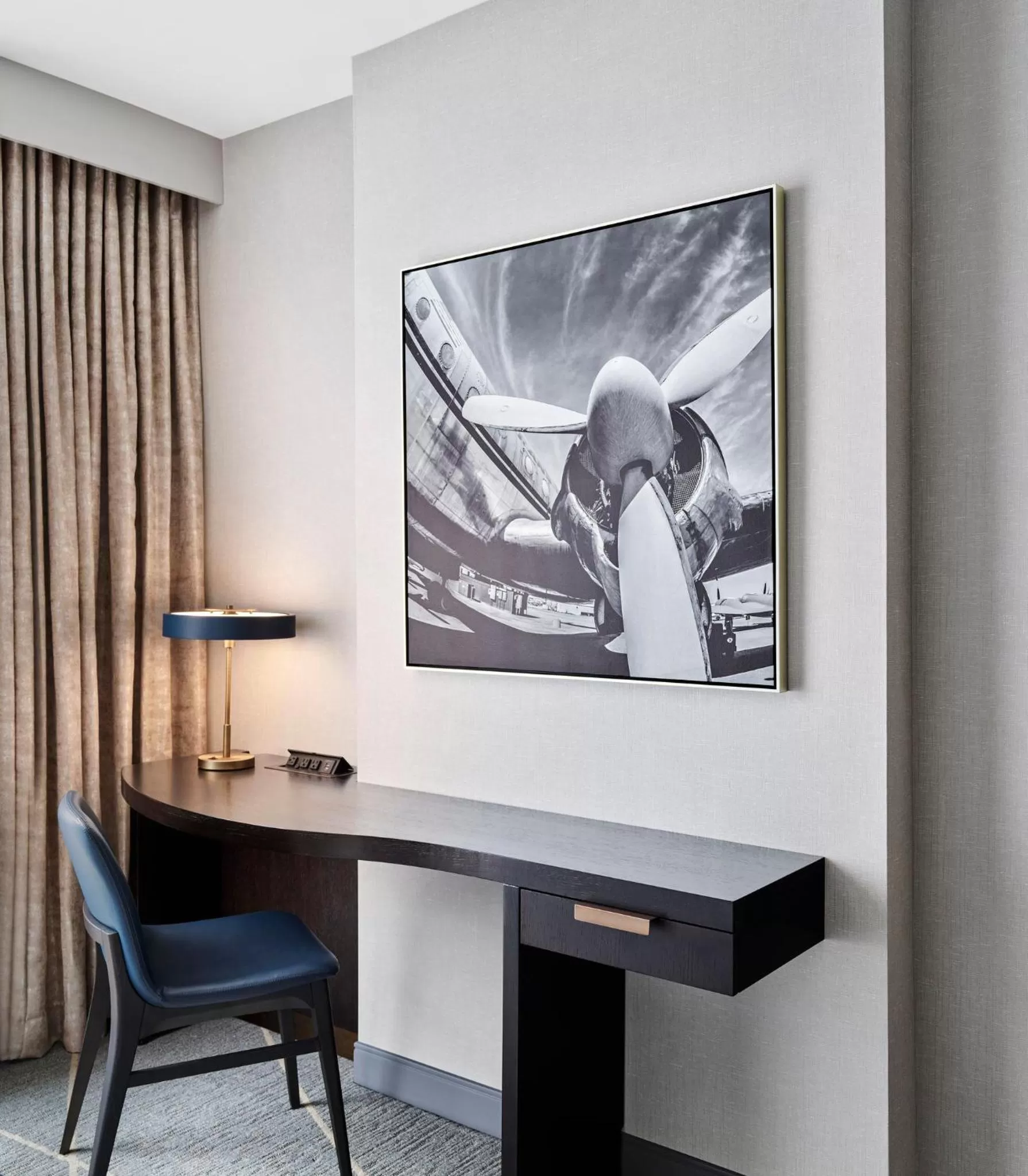 Photo of the whole room in Loews Kansas City