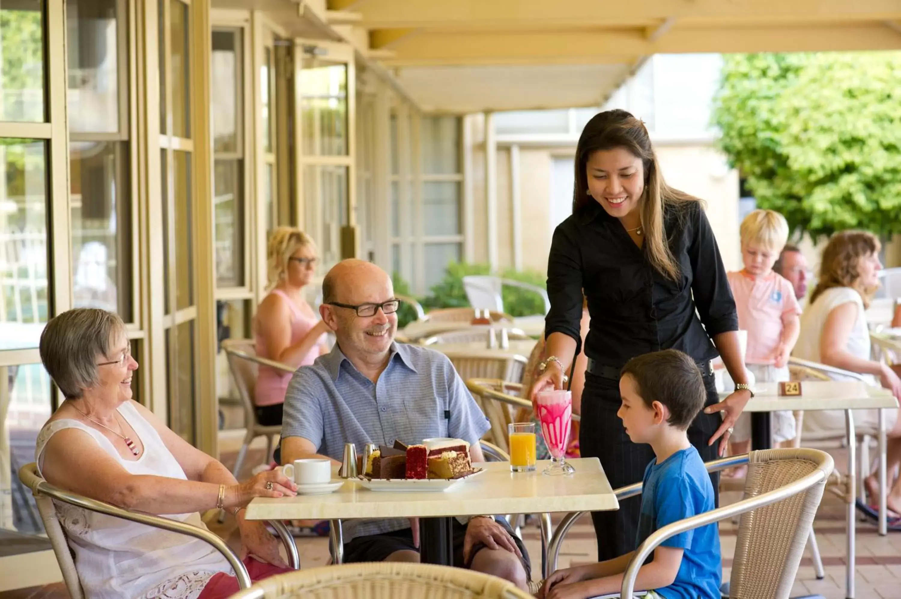 Restaurant/places to eat in Abbey Beach Resort