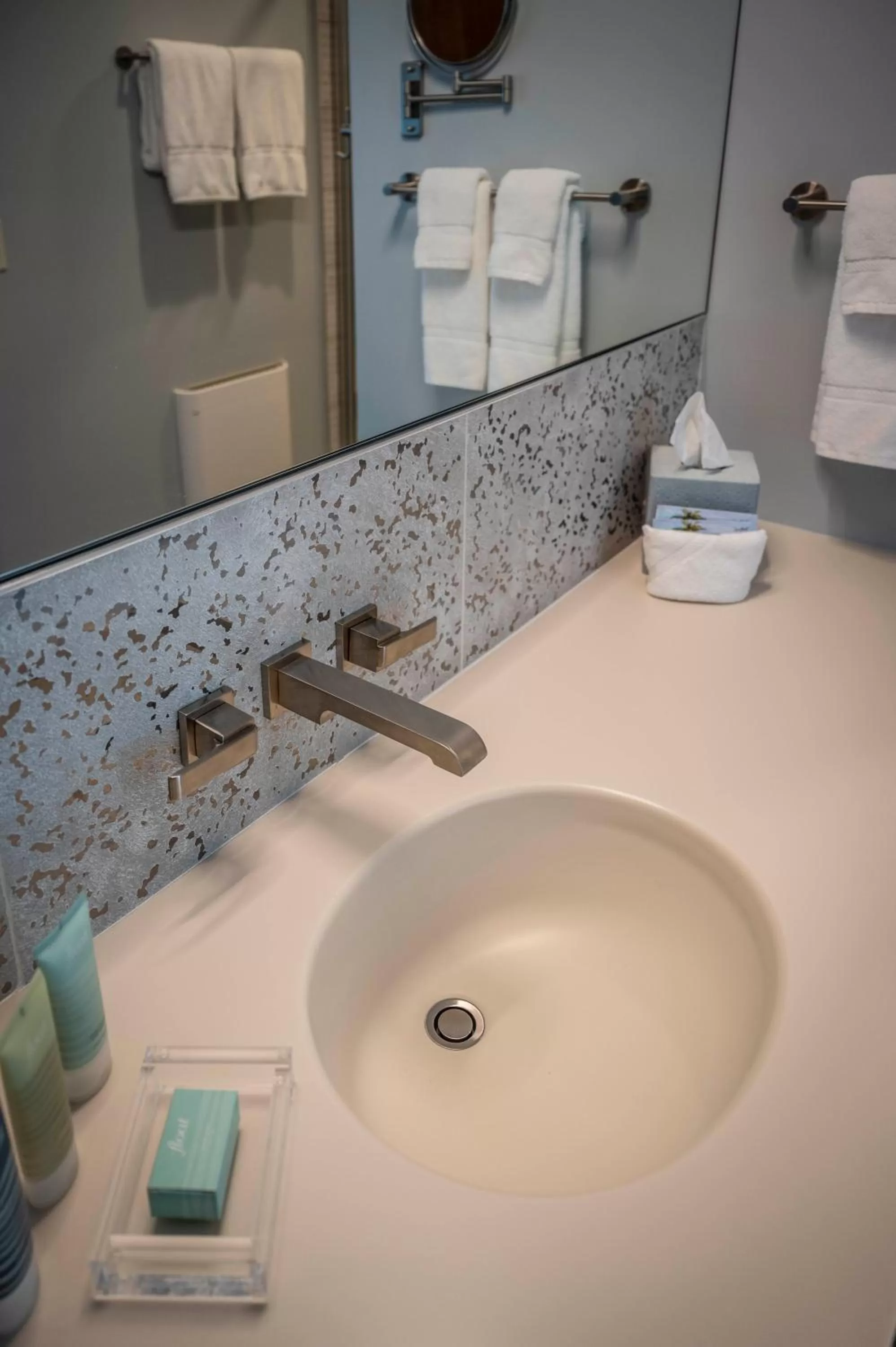 Bathroom in Hotel Broad Ripple