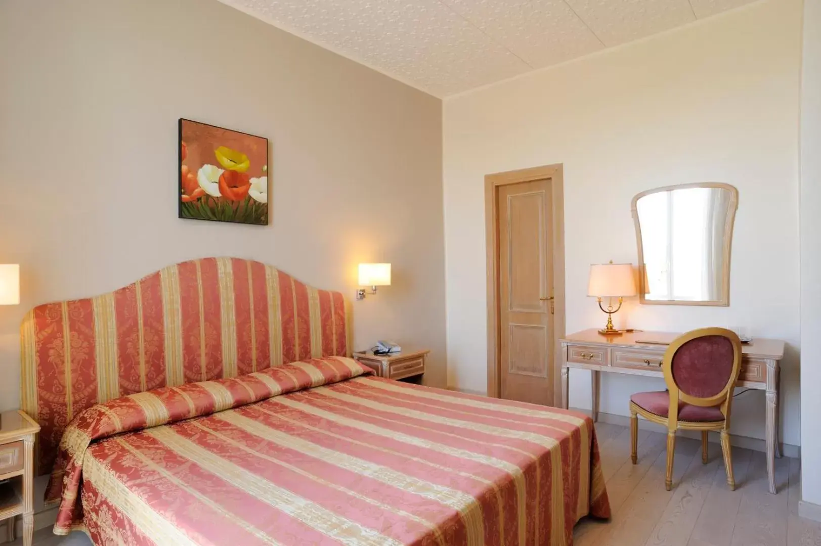 Photo of the whole room, Room Photo in Grand Hotel Mediterranee