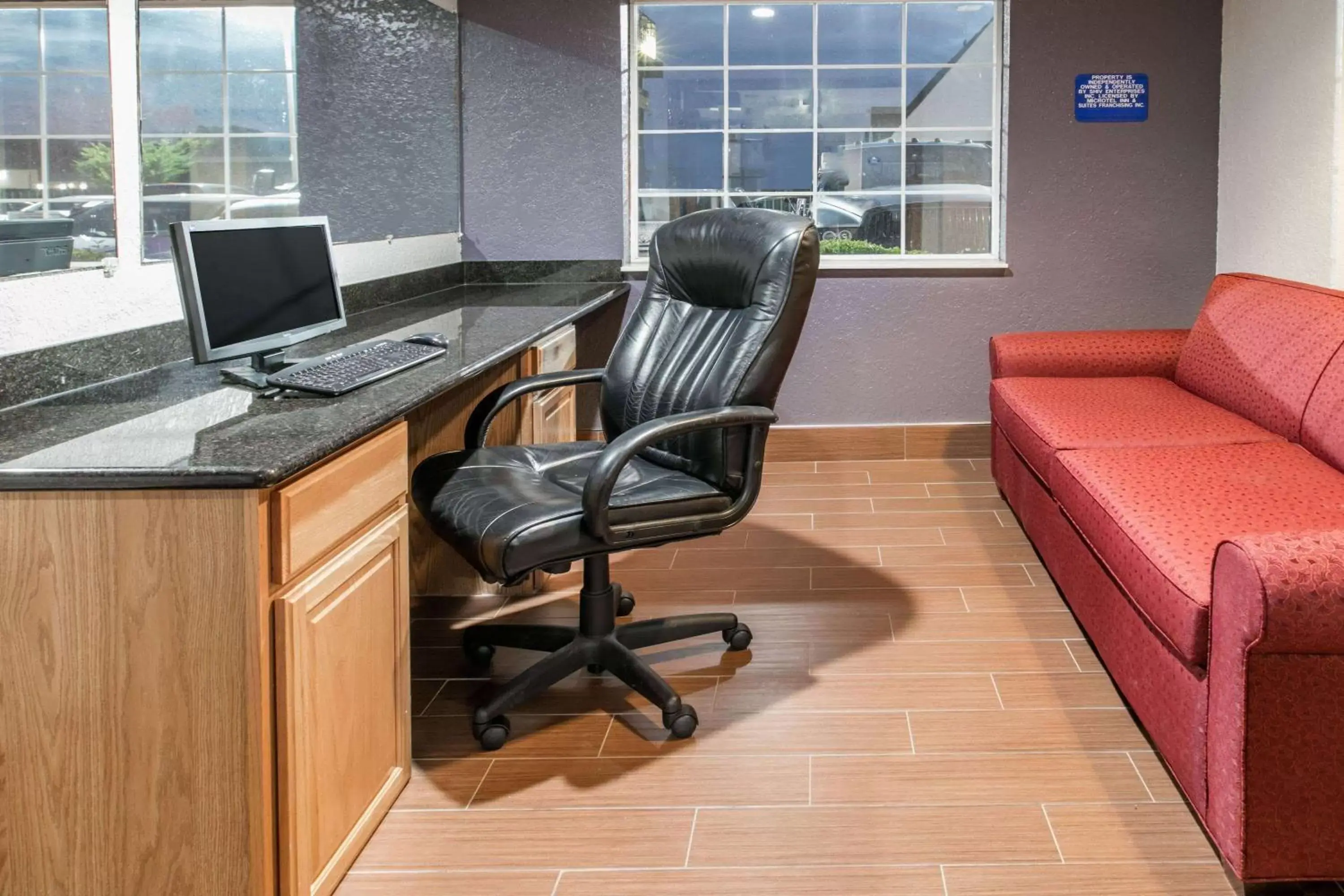 Business facilities in Microtel Inn & Suites by Wyndham Oklahoma City Airport