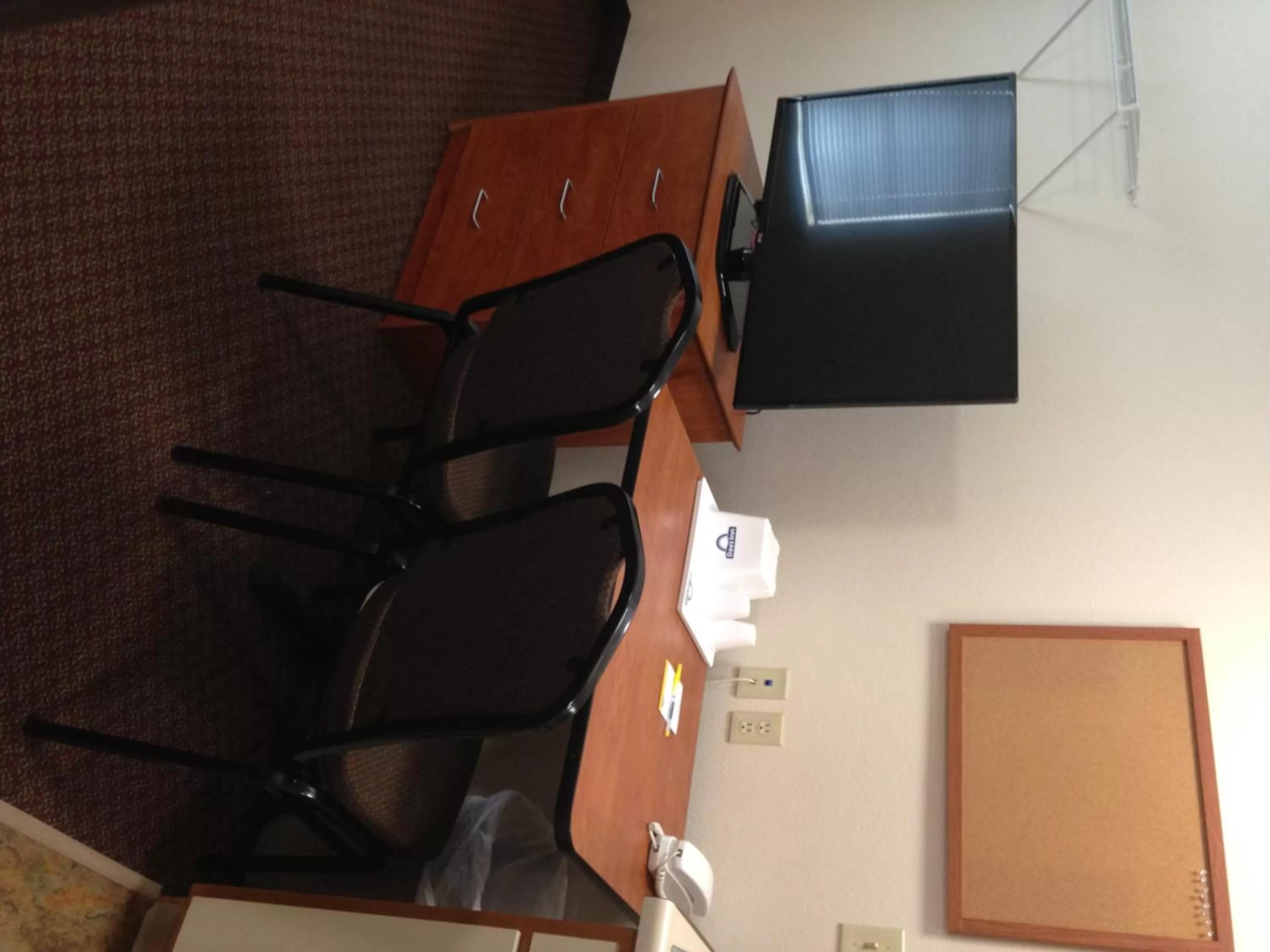 Seating area in Birch Hill Suites Rochester - Med City