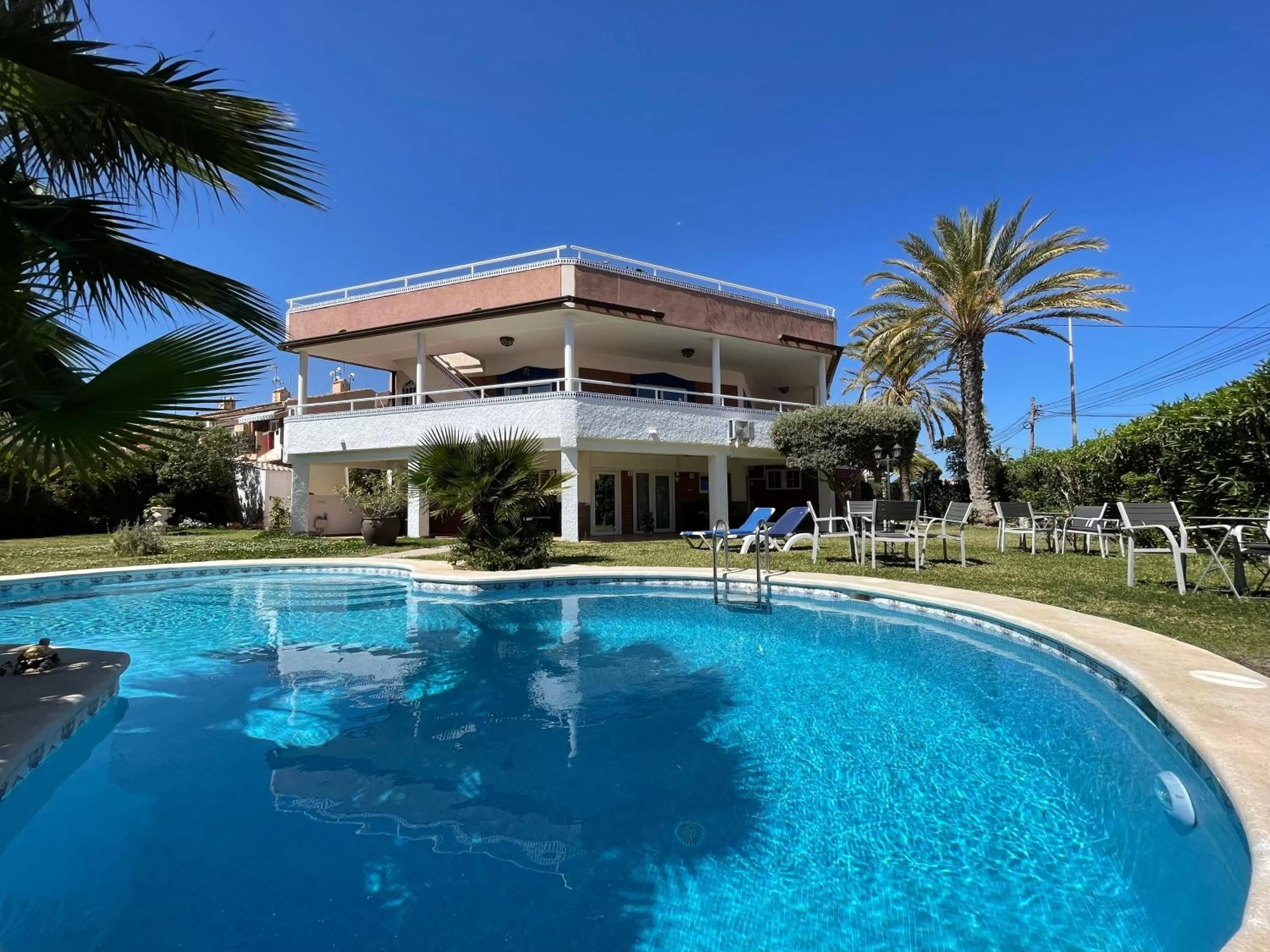 Property building in Anna's garden