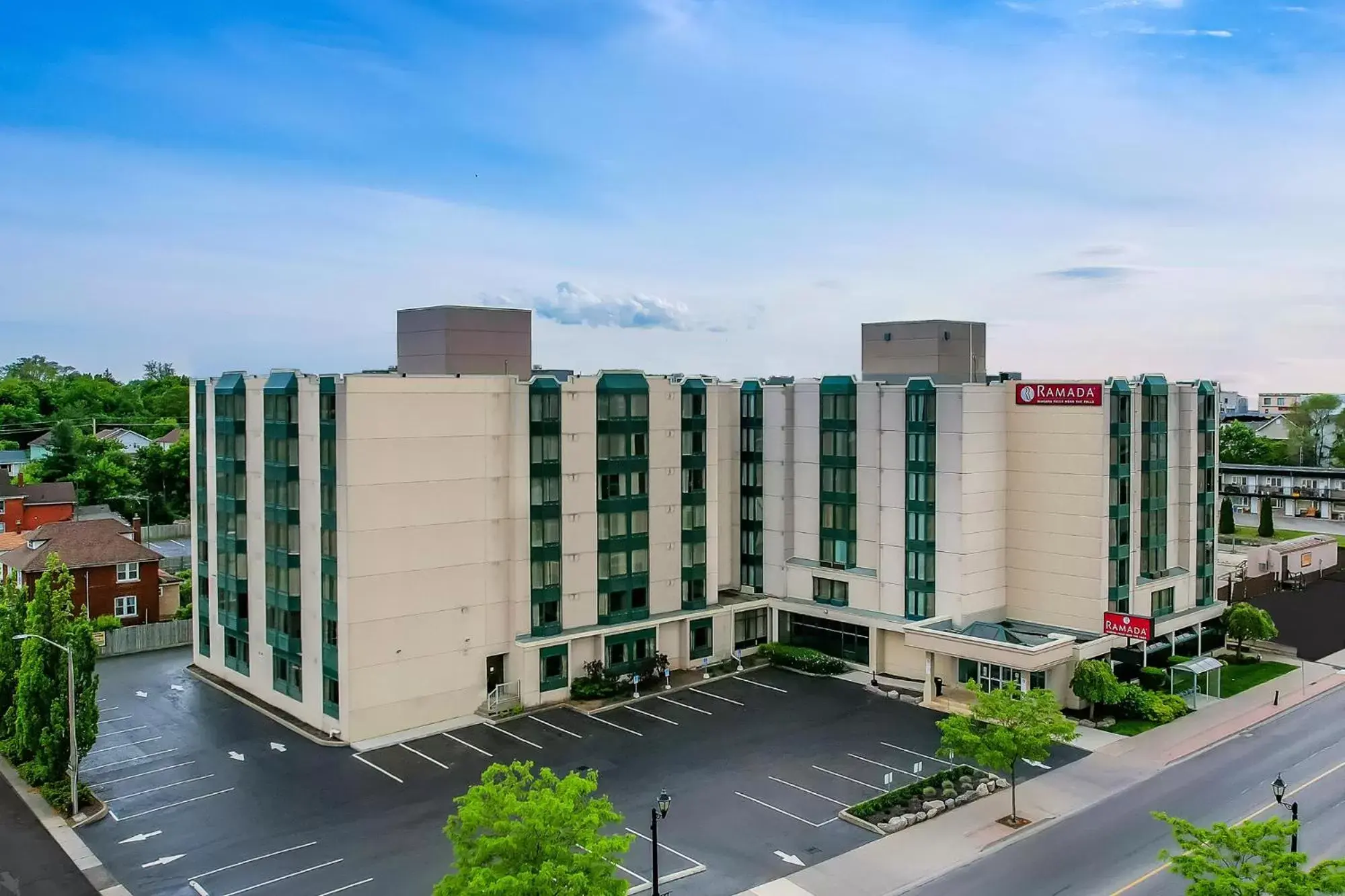 Property building in Ramada By Wyndham Niagara Falls near the Falls