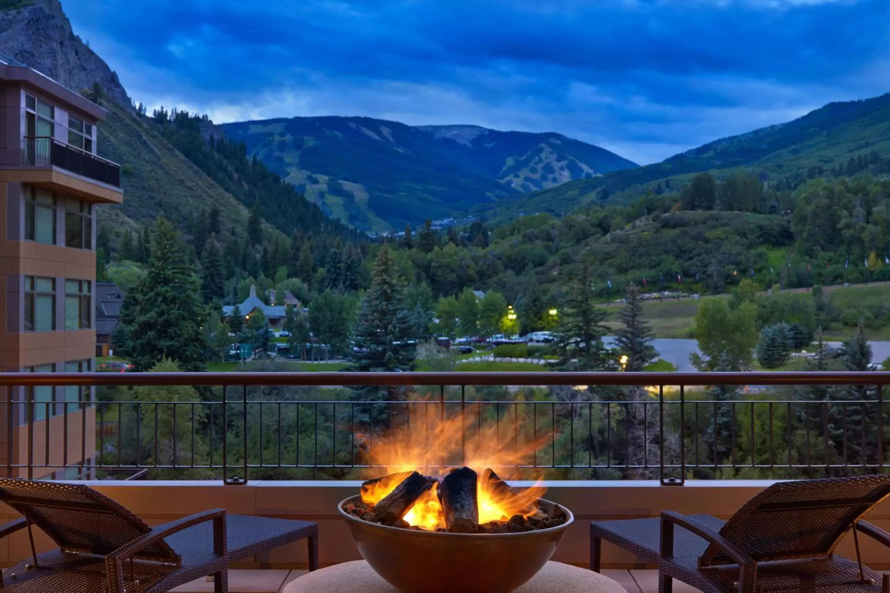 Property building, Mountain View in The Westin Riverfront Resort & Spa, Avon, Vail Valley