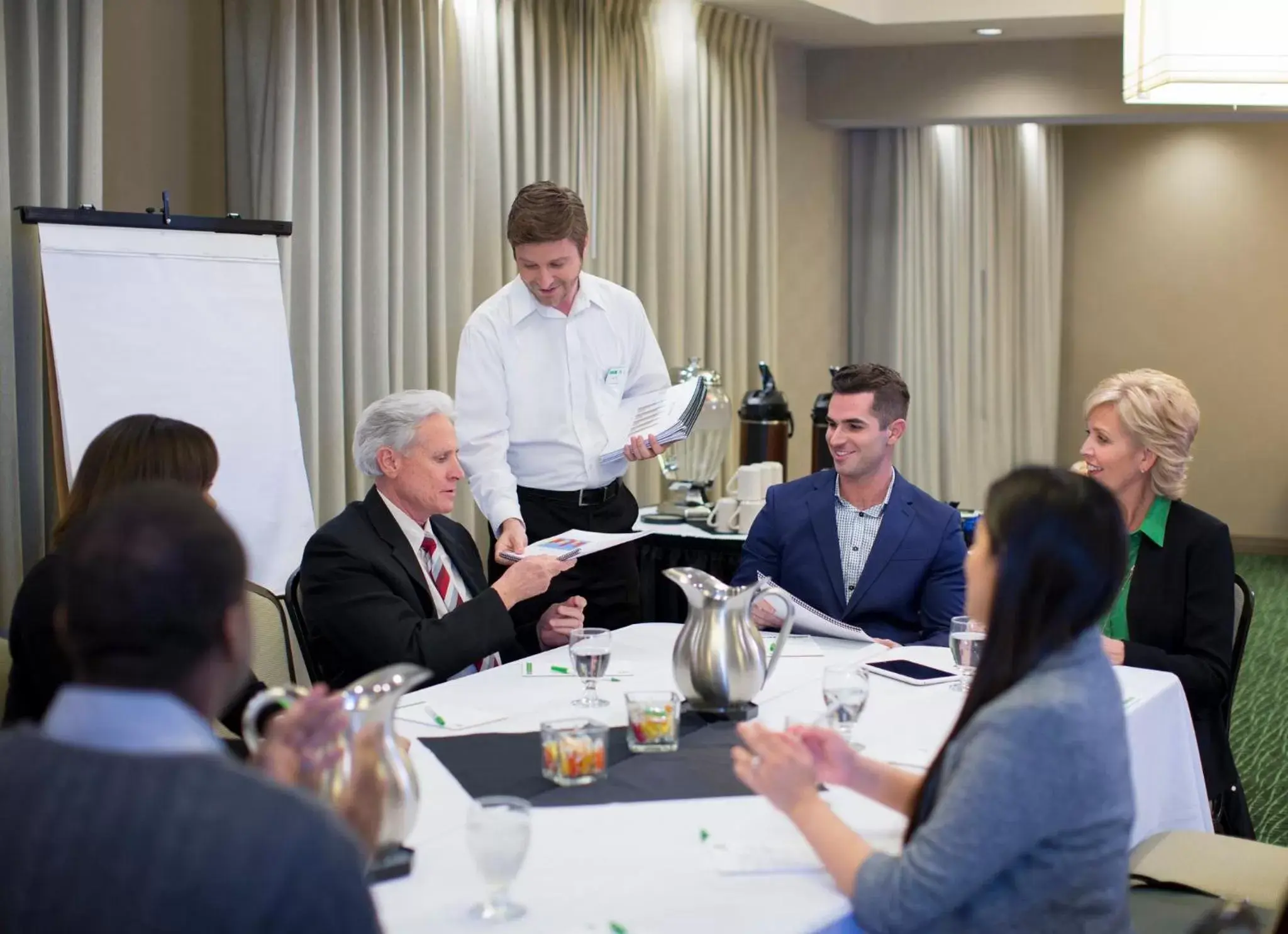 Meeting/conference room in Holiday Inn Express & Suites Salt Lake City N - Bountiful