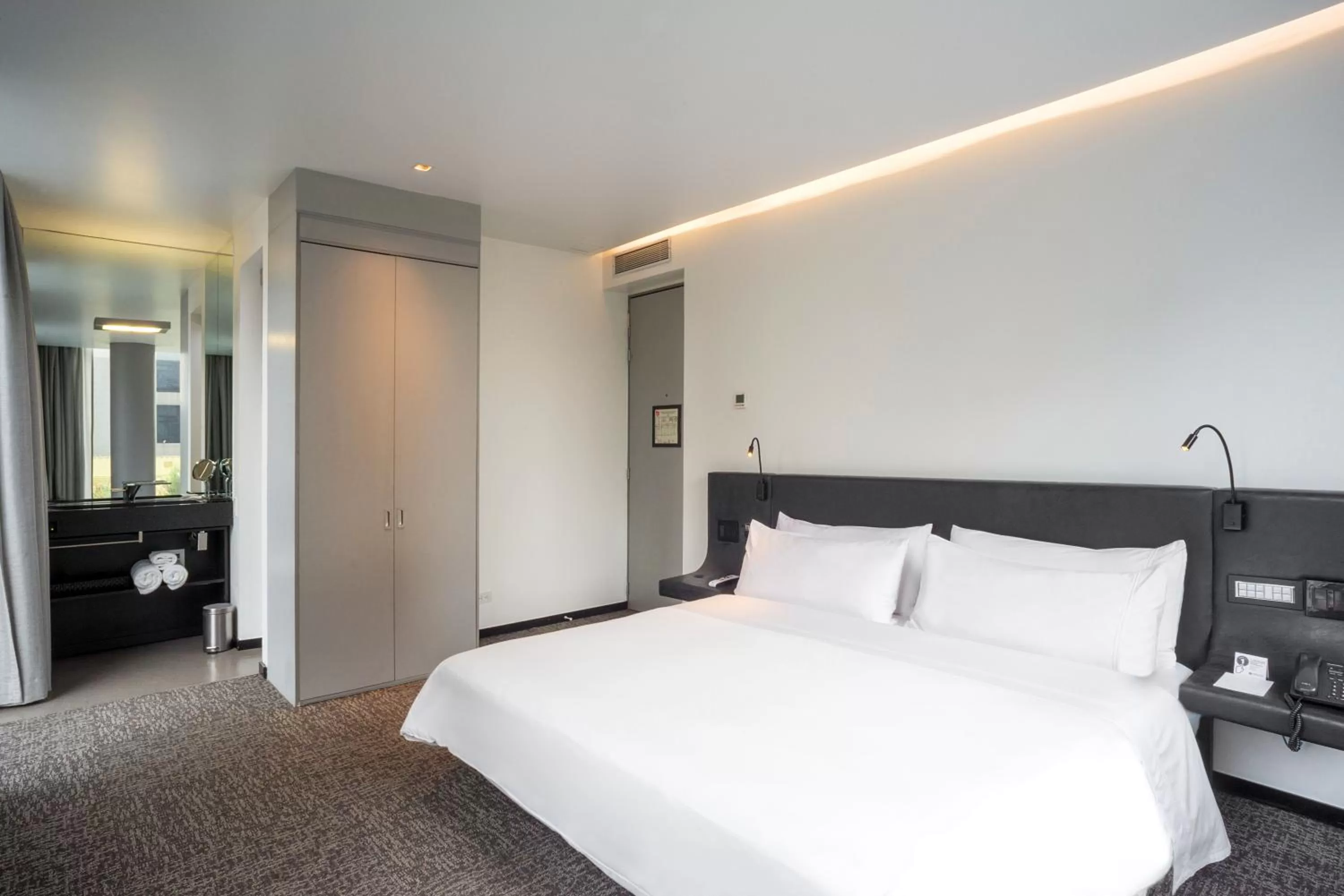 Superior Double Room (King size bed) in GHL Collection 93