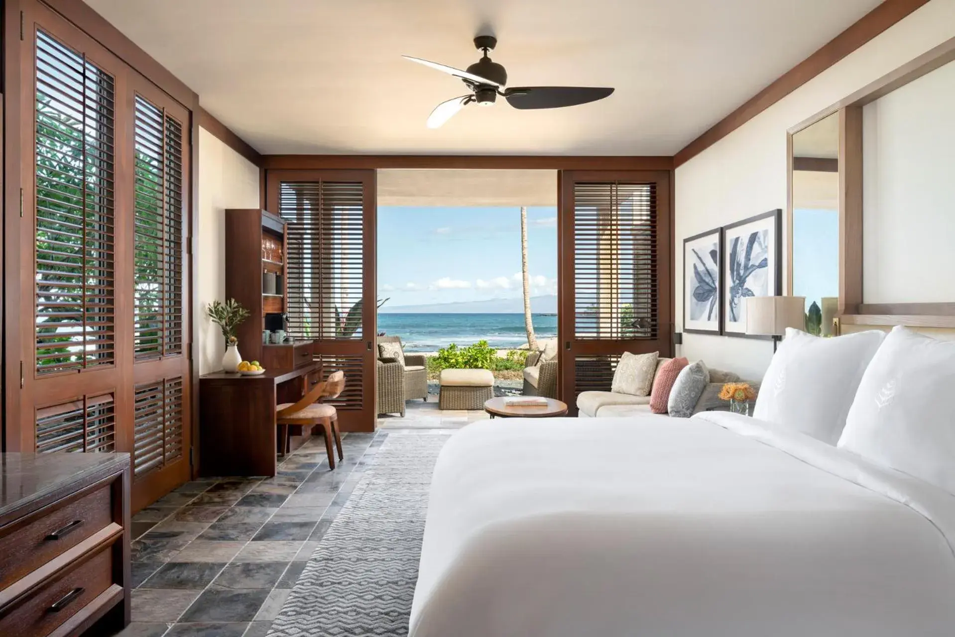 Bed, Sea View in Four Seasons Resort Hualalai