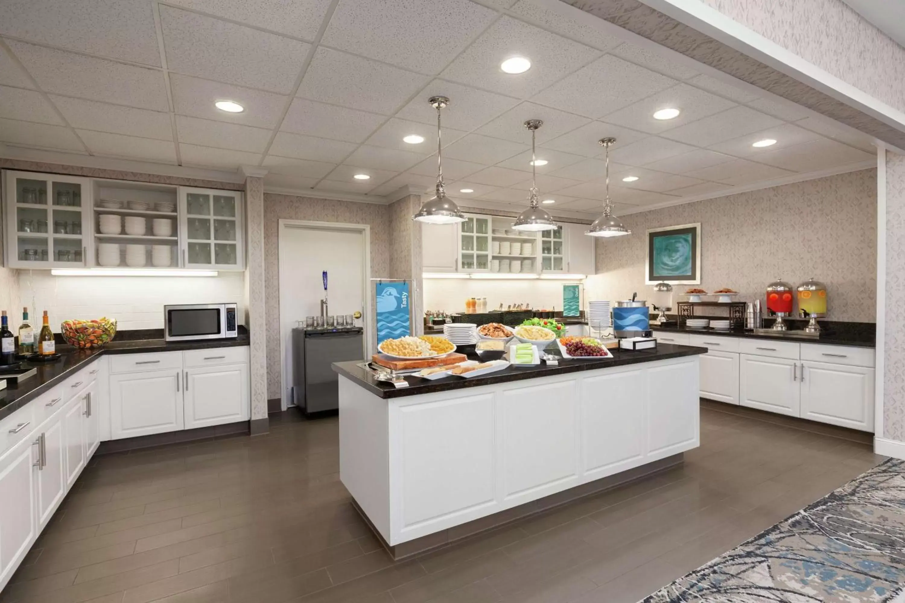 Dining area, Kitchen/Kitchenette in Homewood Suites by Hilton Sacramento/Roseville