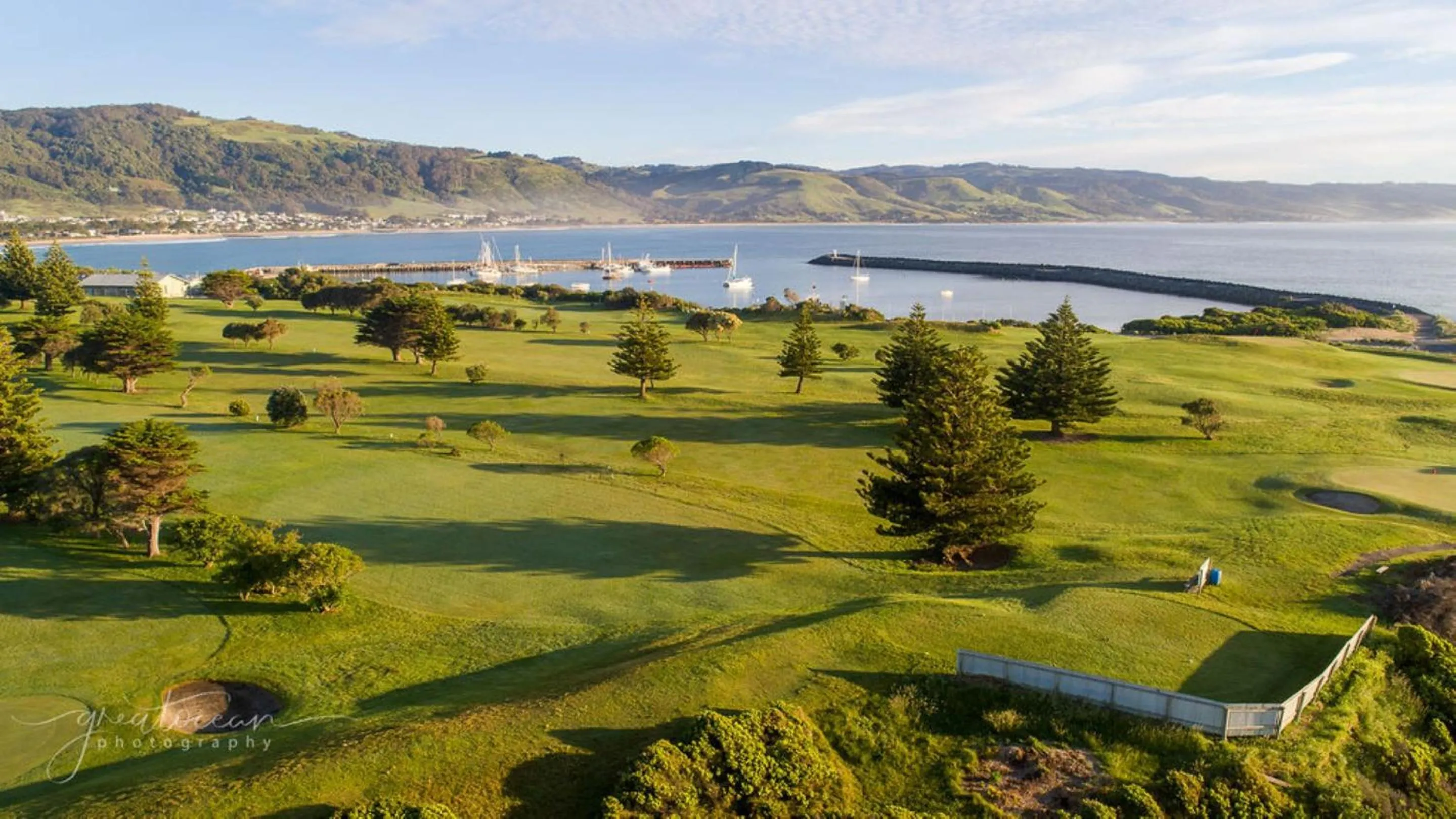 Golfcourse in Best Western Apollo Bay Motel