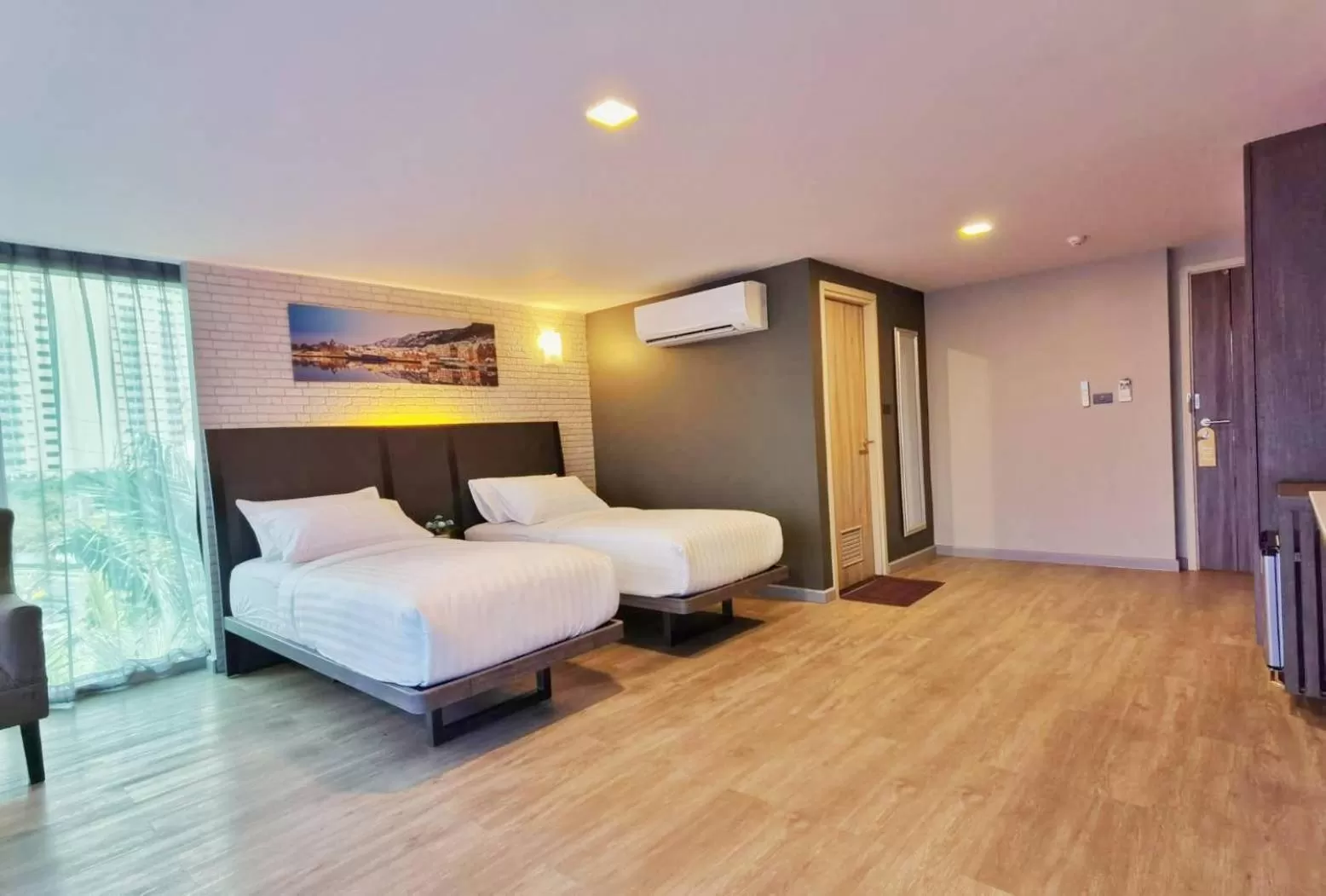 Bed in BB Glass House