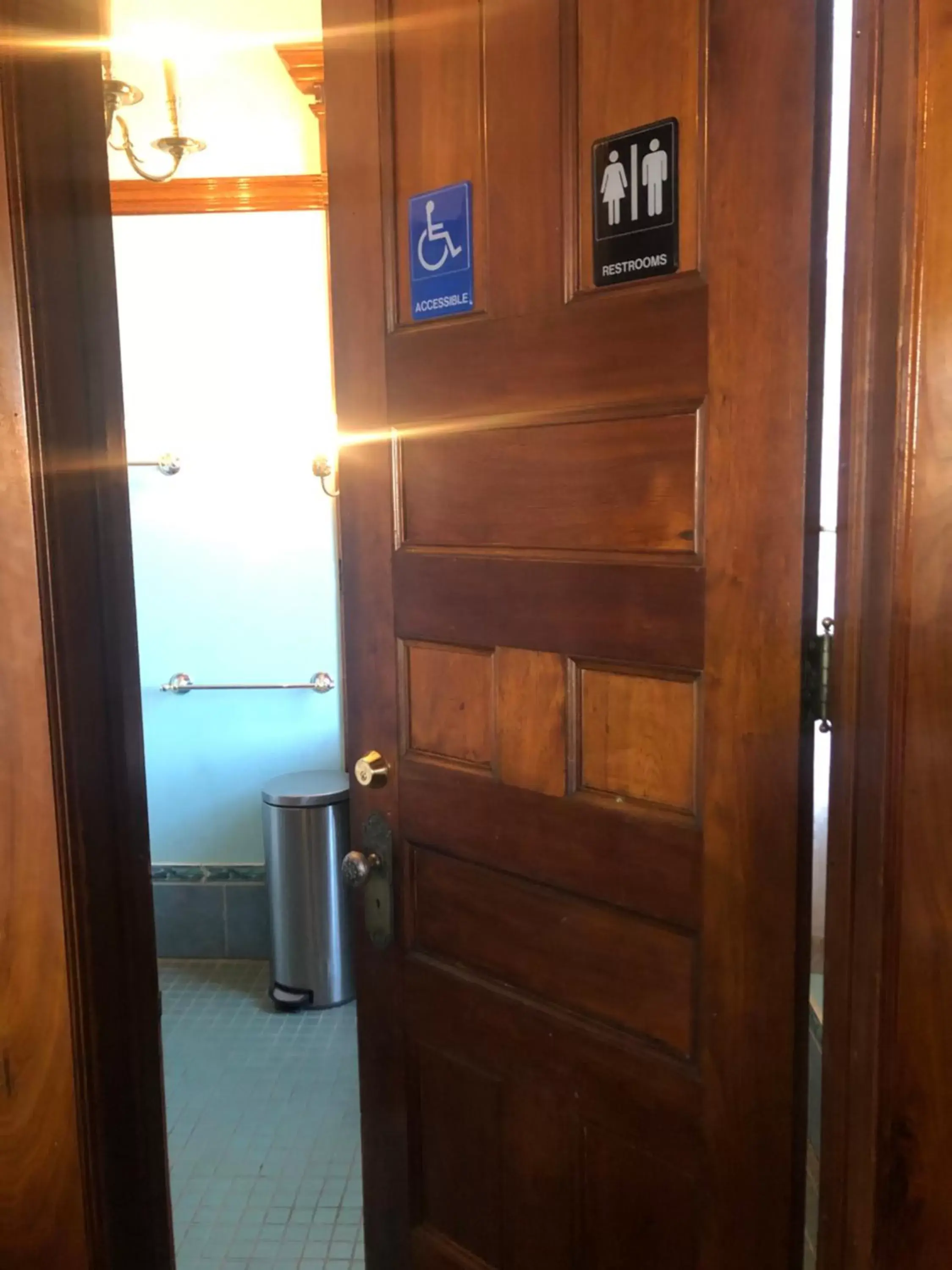 Bathroom in Henderson Castle Inn