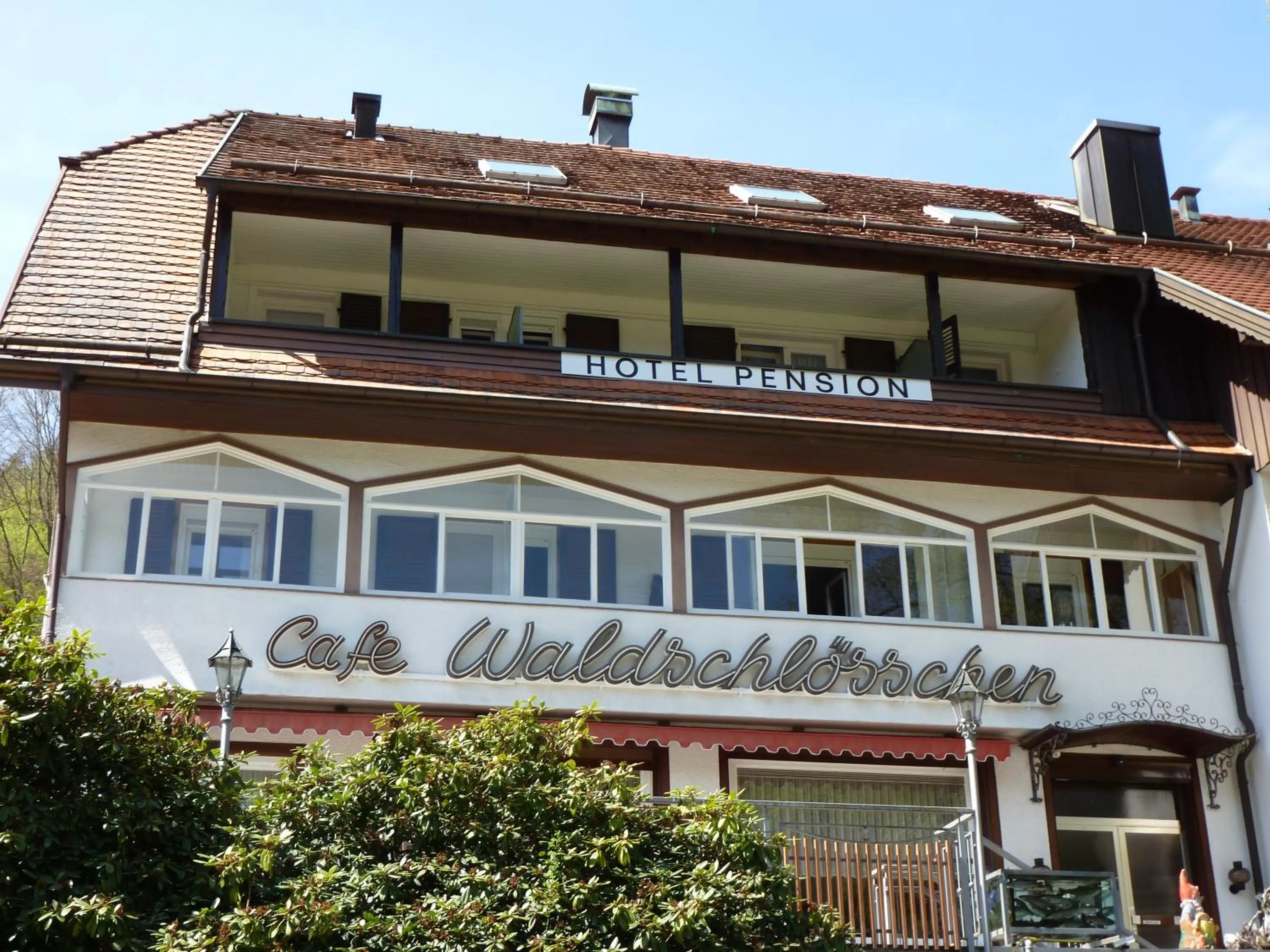 Facade/entrance in Waldschlösschen
