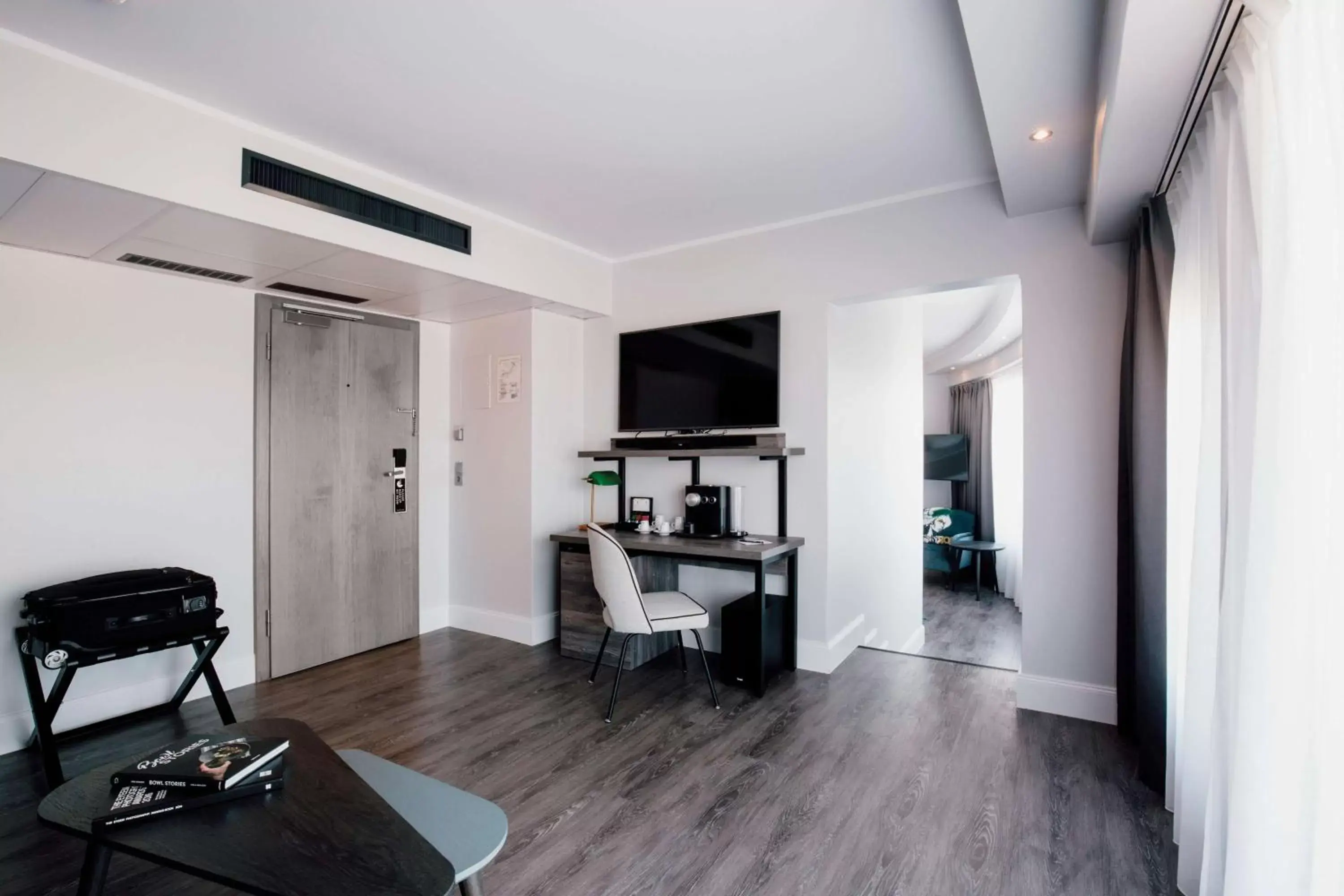 Bedroom, Seating Area in Hotel Berlin, Berlin, a member of Radisson Individuals