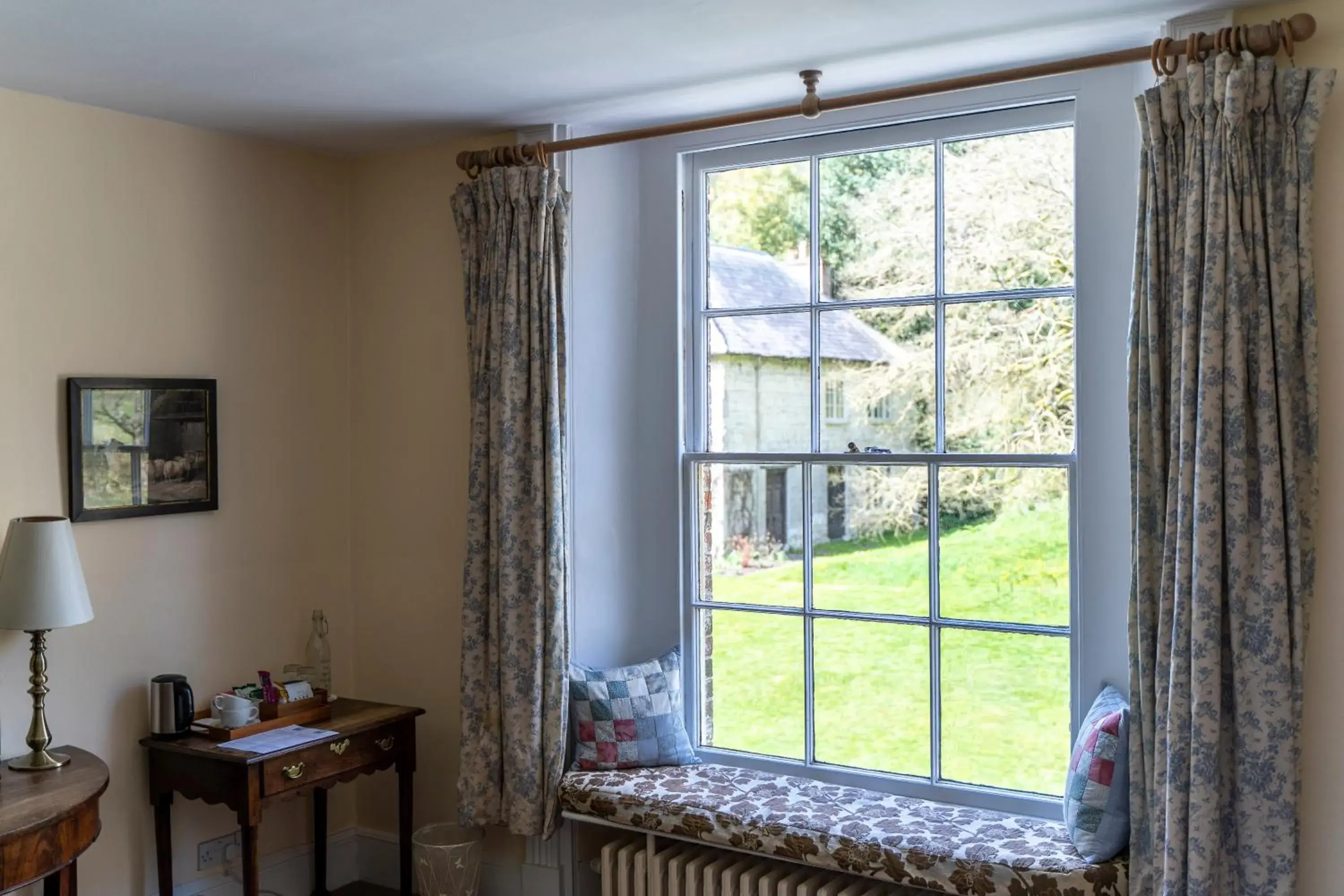 Bedroom in Spread Eagle Inn