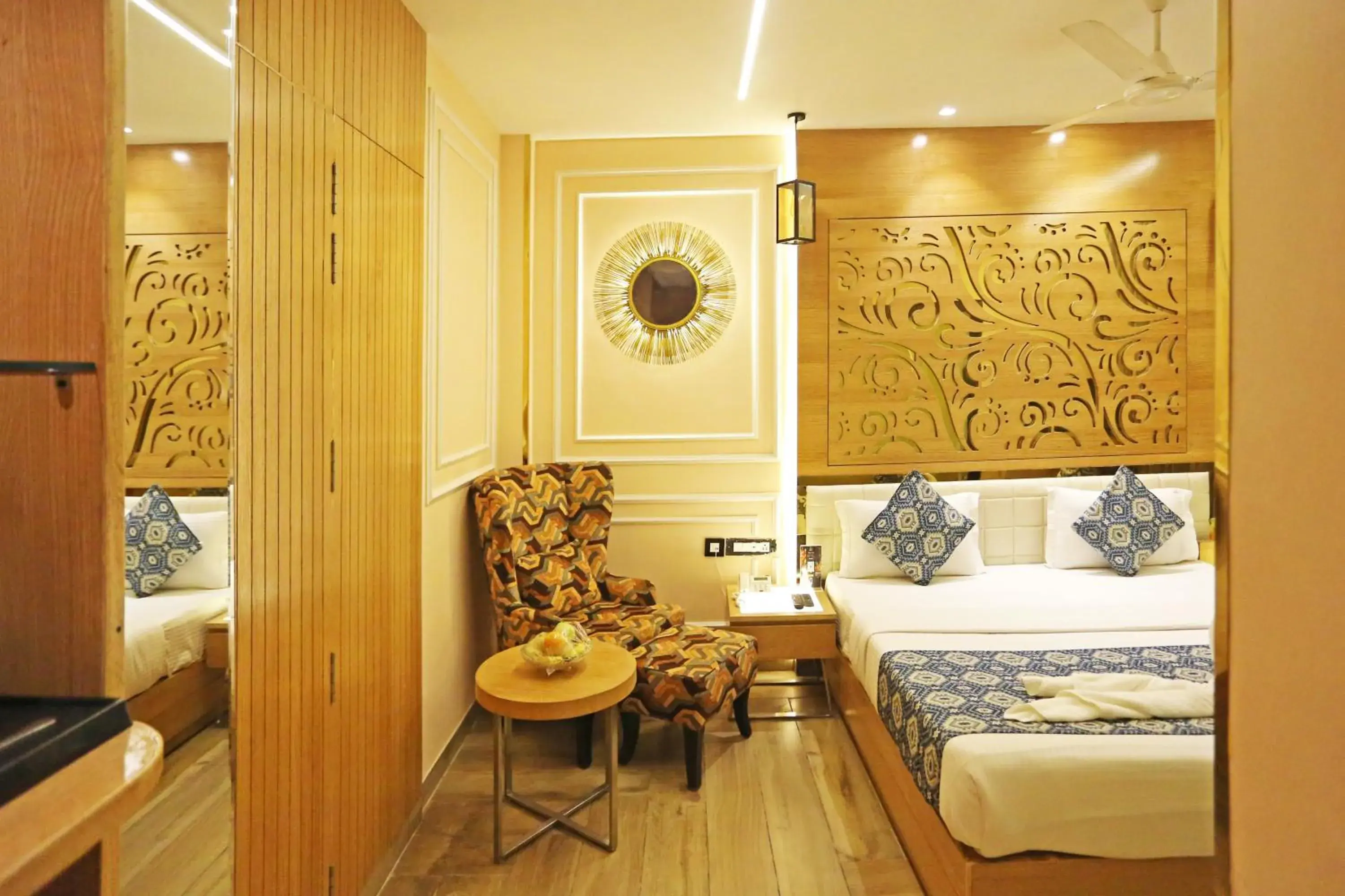 Bed, Restaurant/Places to Eat in The Jrd Luxury Boutique Hotel