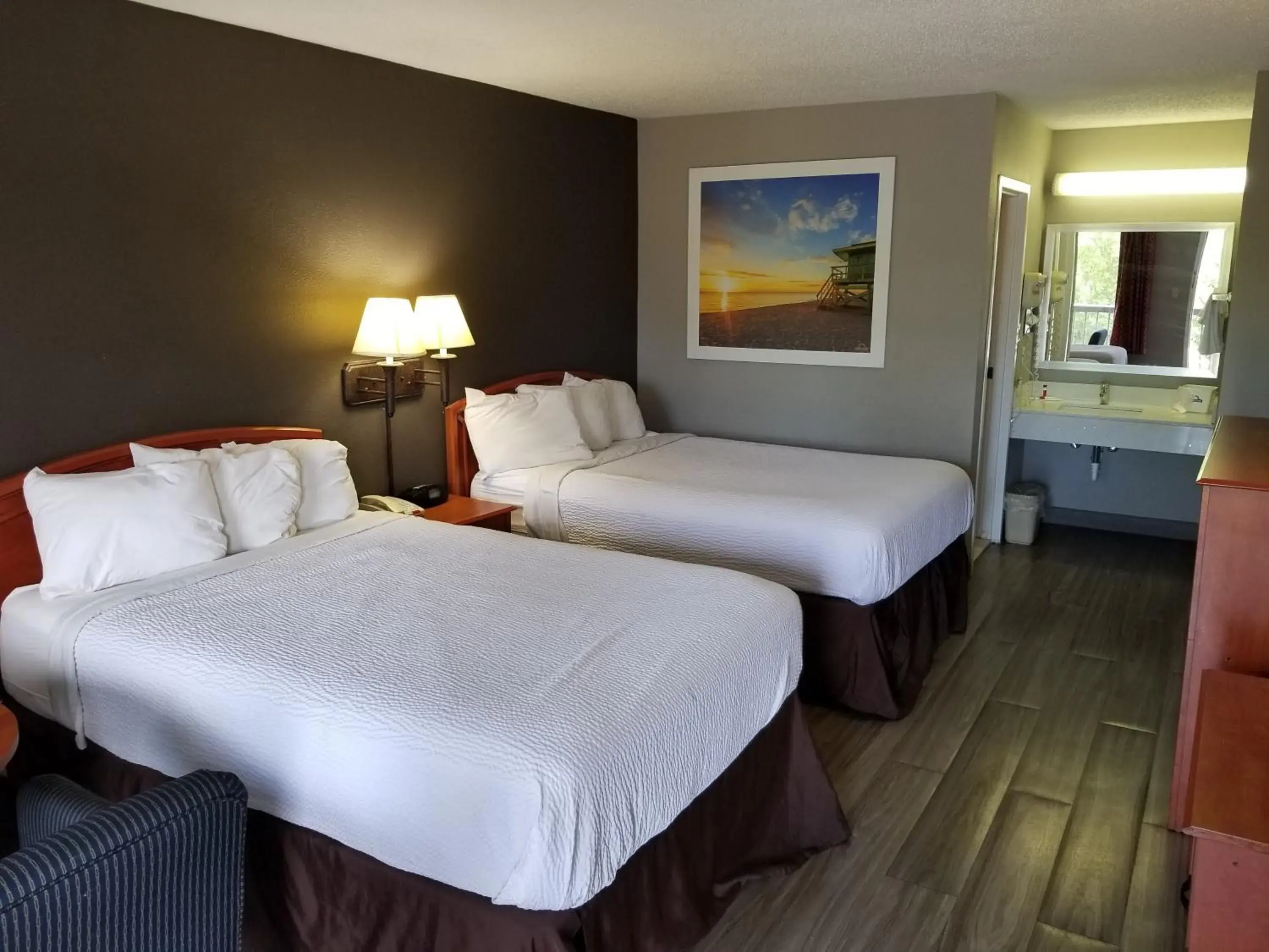 Deluxe Double Room with Two Double Beds - Non-Smoking in Days Inn by Wyndham Wilson Deluxe Double Room with Two Double Beds - Non-Smoking in Days Inn by Wyndham Wilson