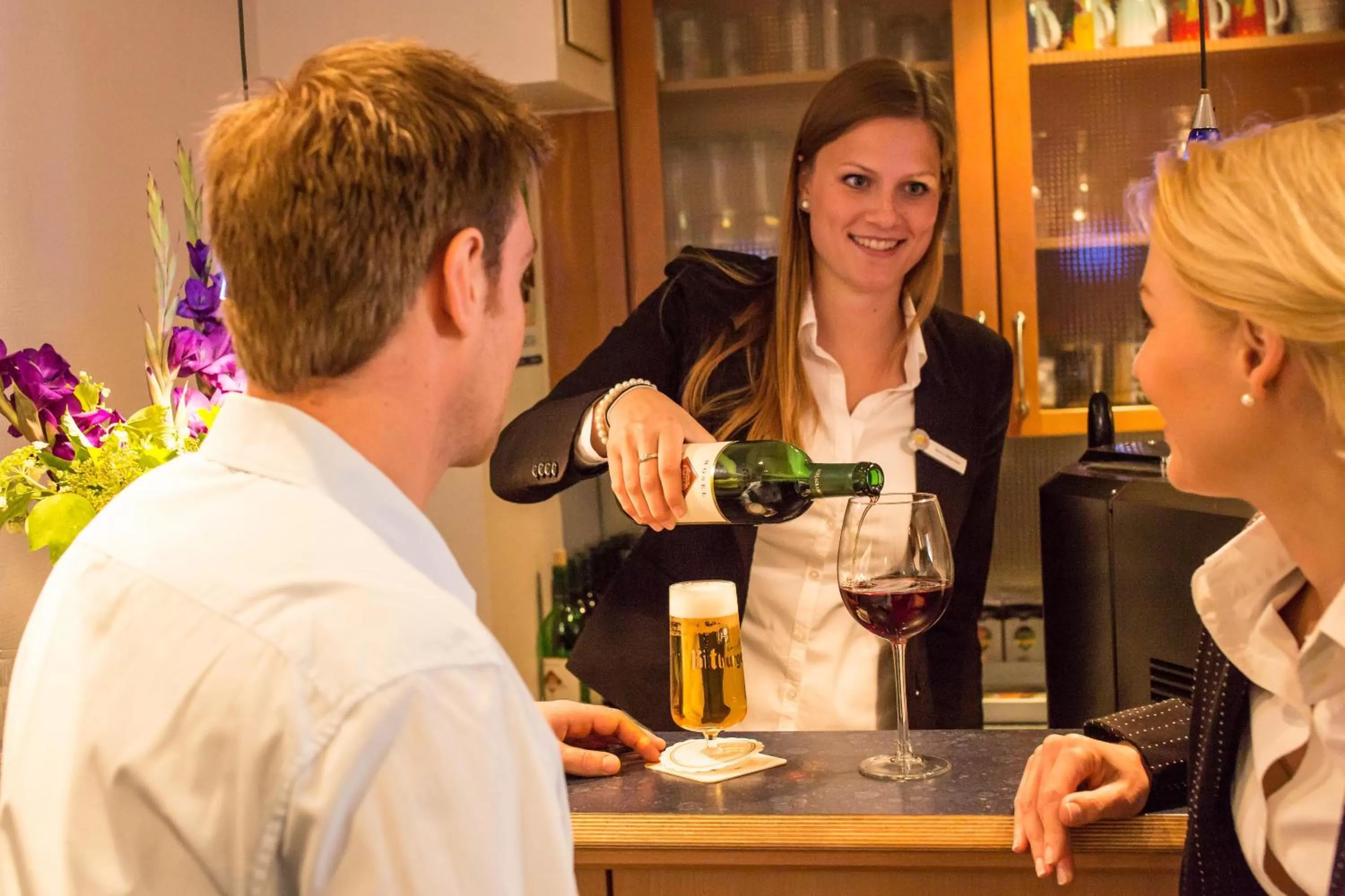 People in Hotel National Düsseldorf (Superior)