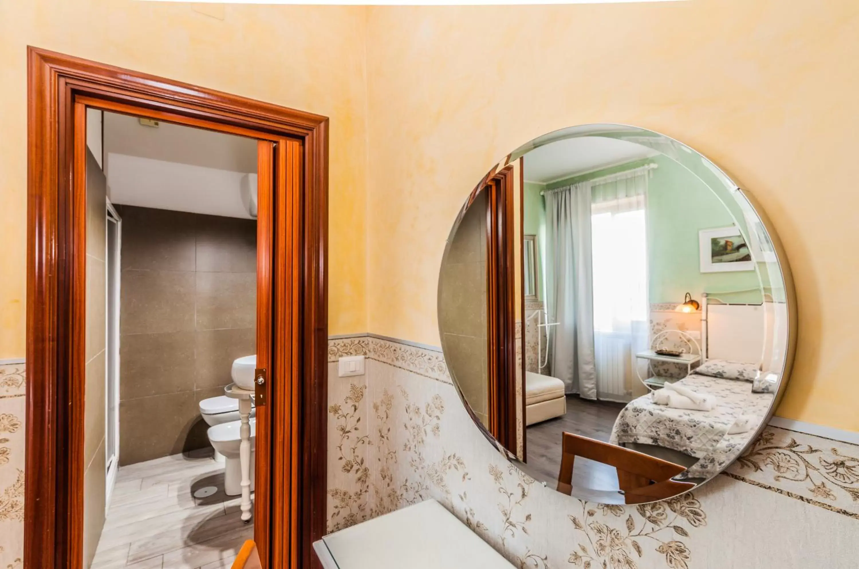 Bathroom in Albergo Della Corte