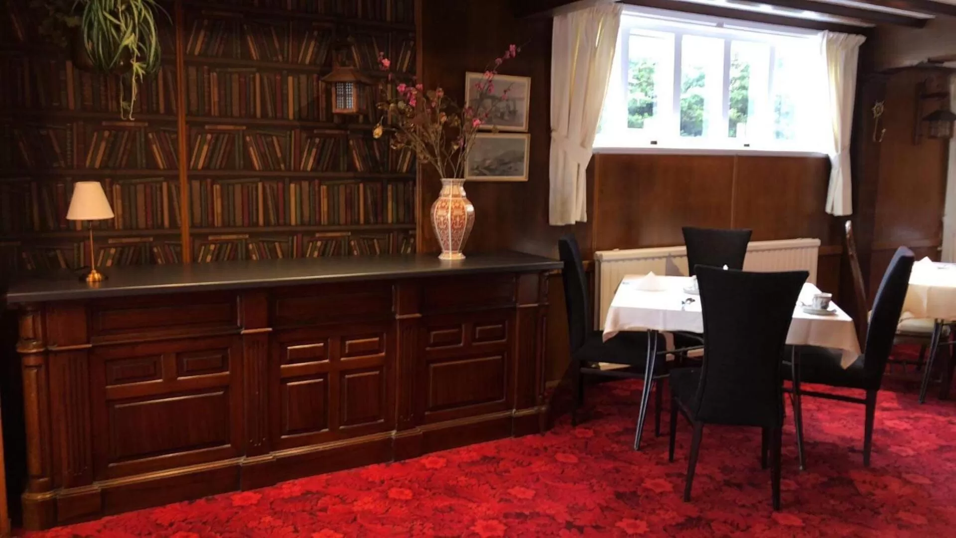 Dining area in Gable End Hotel
