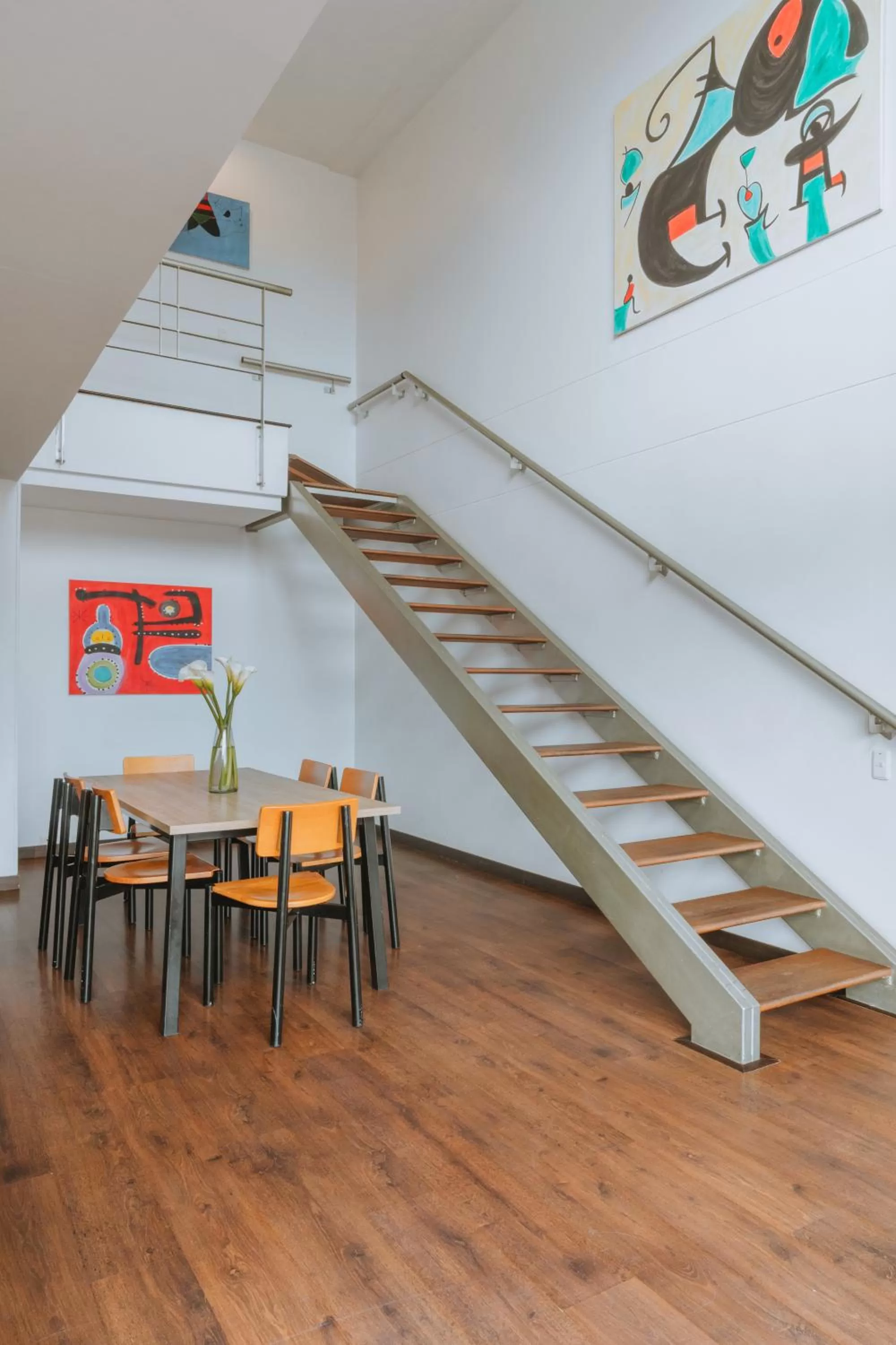 Dining area in Travelers Orange Suites
