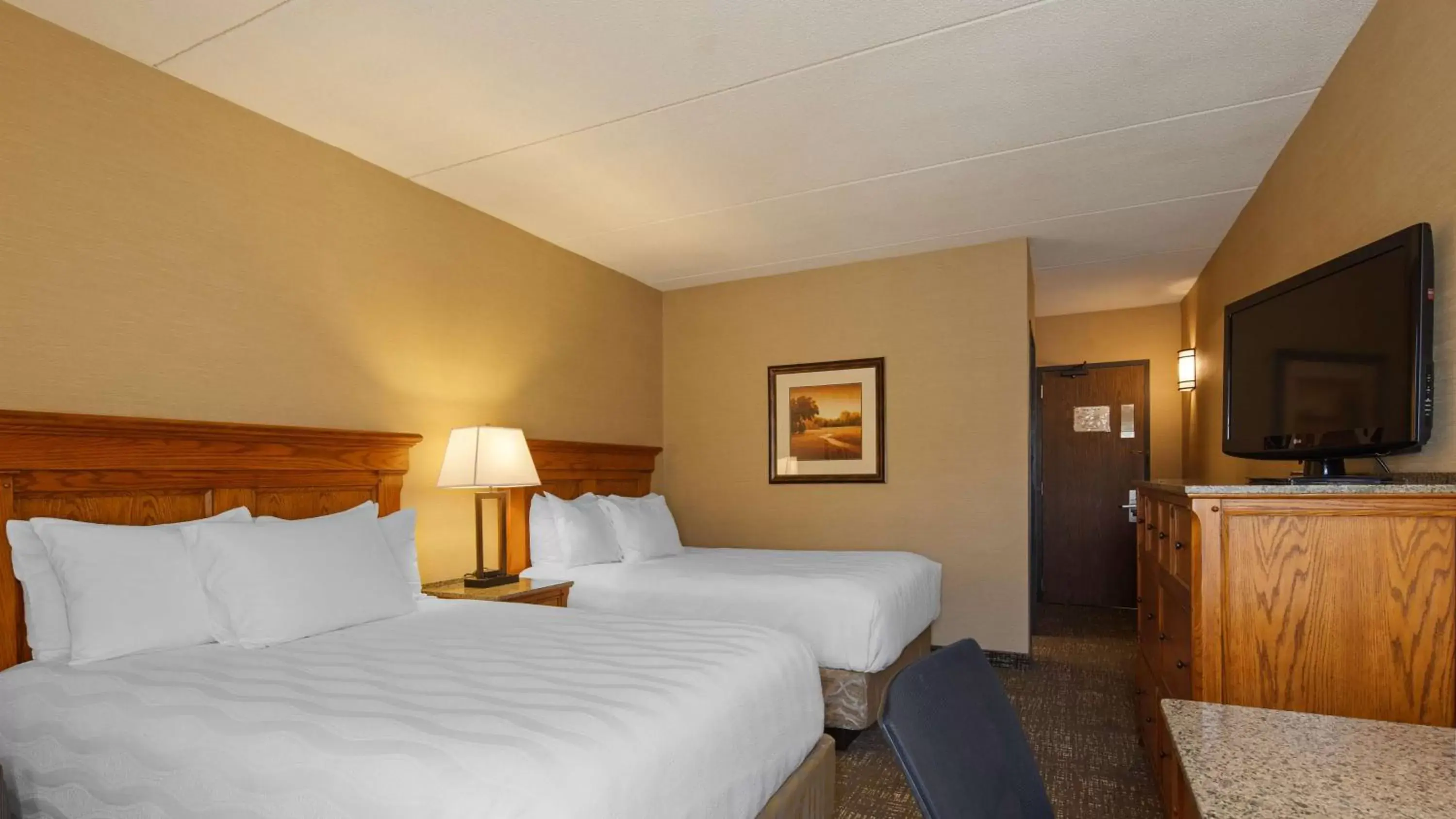 Bedroom, Bed in Best Western Plus Waterbury - Stowe