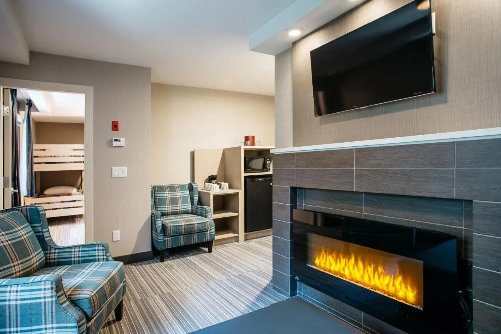 Deluxe King Suite in Mountaineer Lodge Deluxe King Suite in Mountaineer Lodge