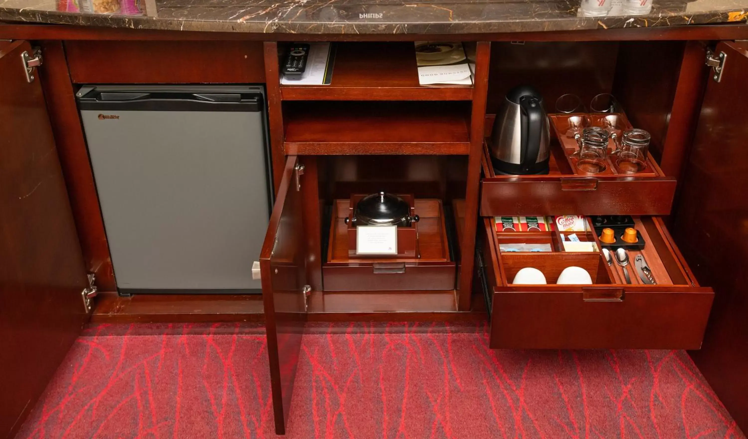 Coffee/tea facilities in Beijing Marriott Hotel Northeast