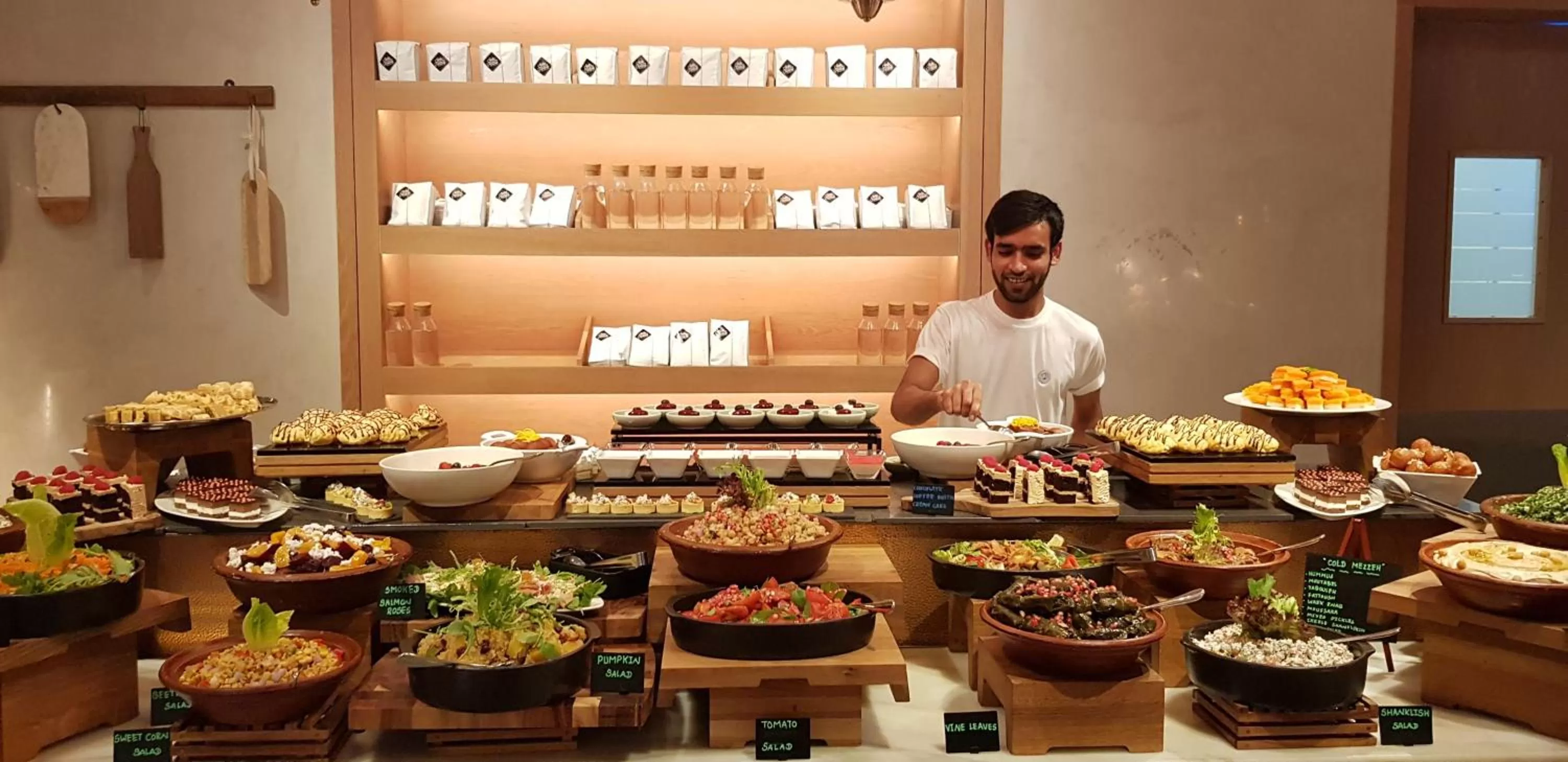 Food and drinks in Naumi Hotel Dubai - formerly dusitD2 Kenz