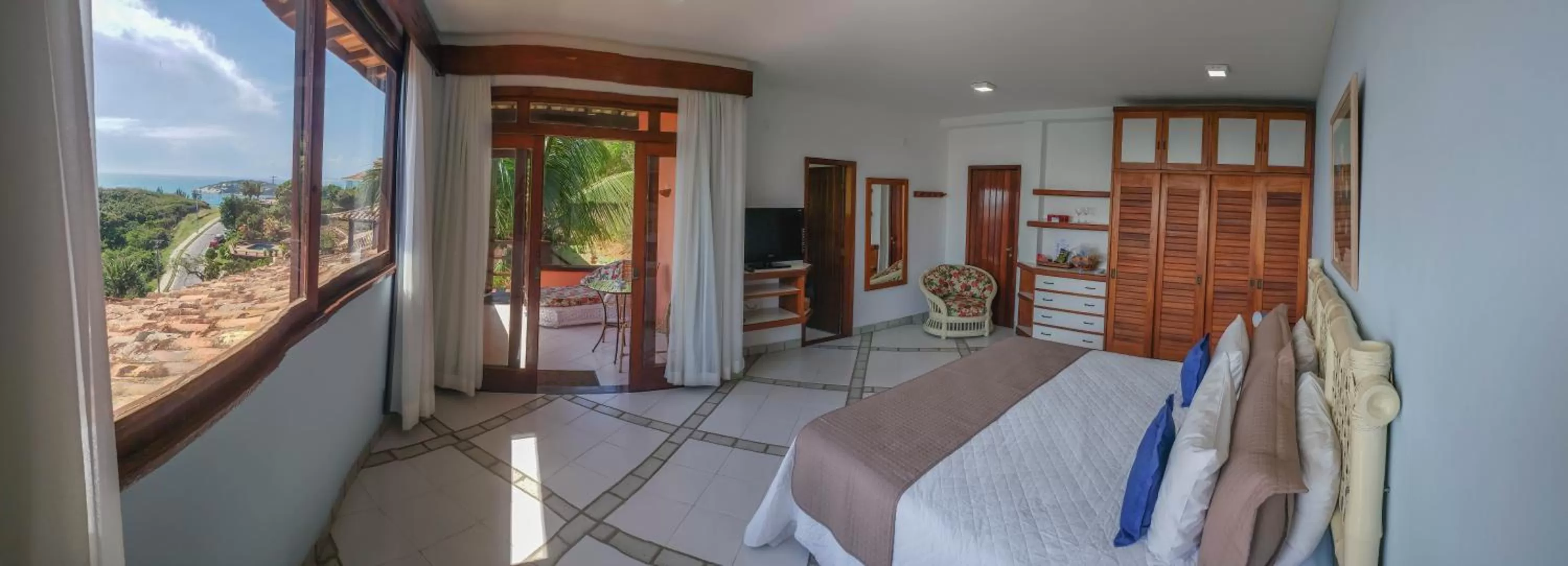 Photo of the whole room, Bed in Colonna Galapagos Garden Hotel