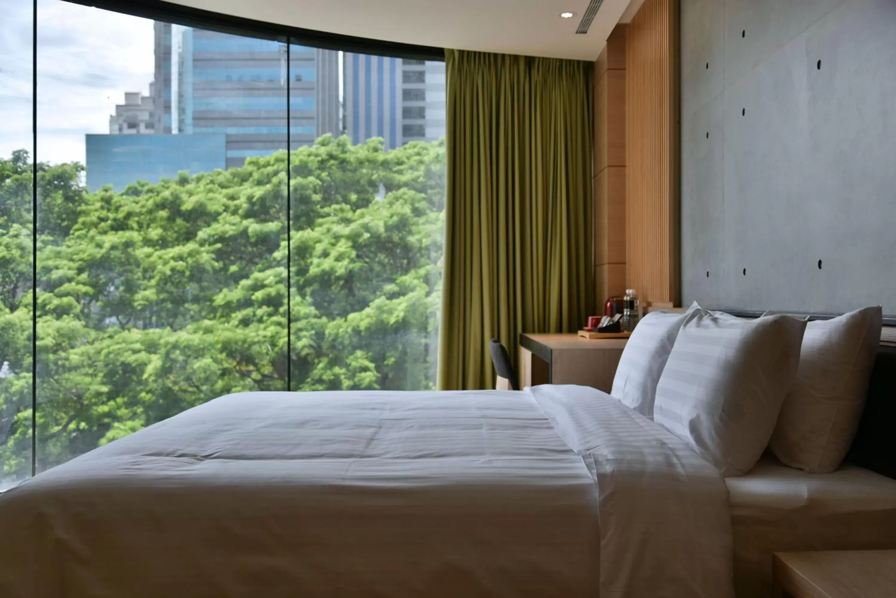 Photo of the whole room, Bed in Hotel R14 Photo of the whole room, Bed in Hotel R14