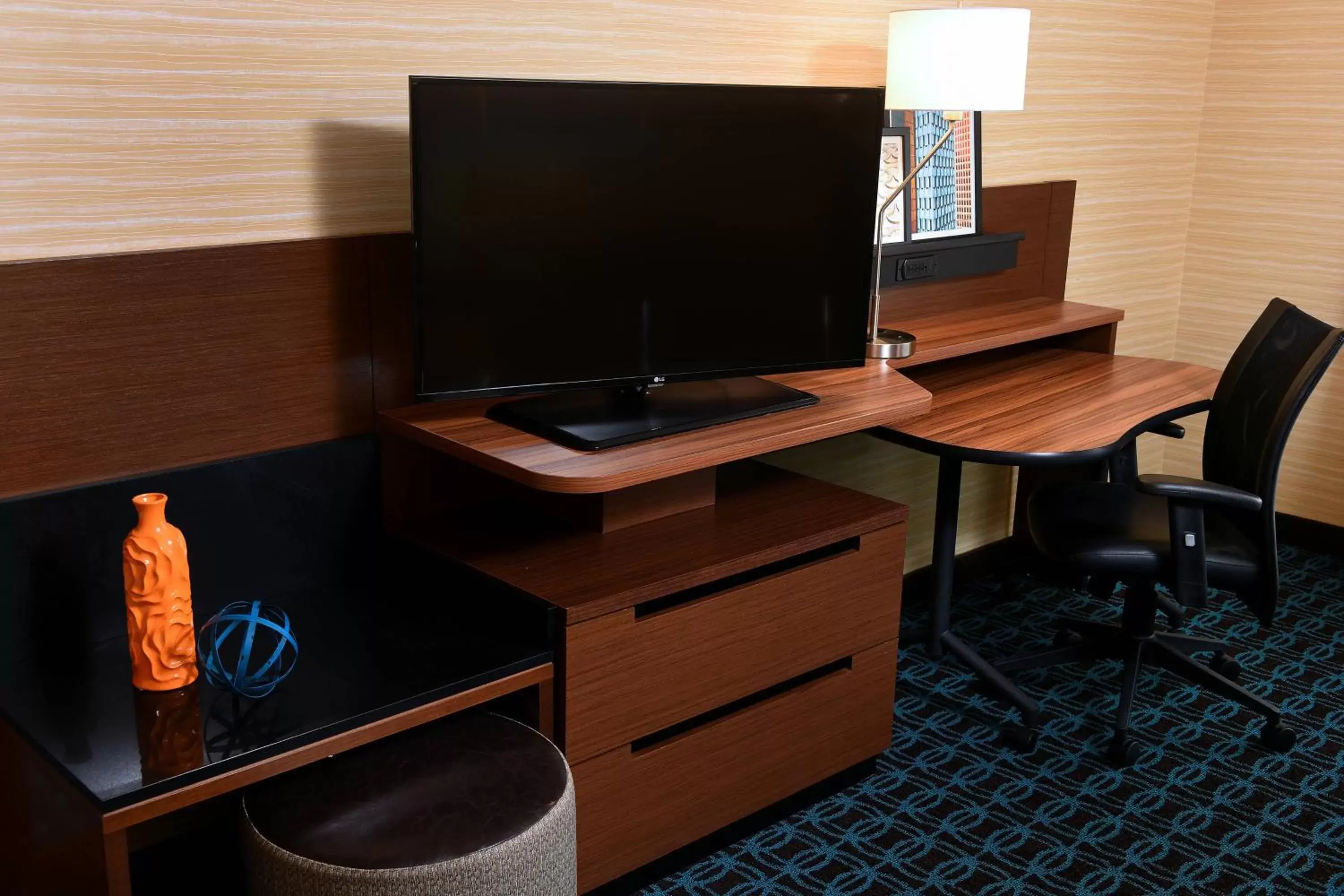Photo of the whole room, TV/Entertainment Center in Fairfield Inn & Suites by Marriott Omaha West