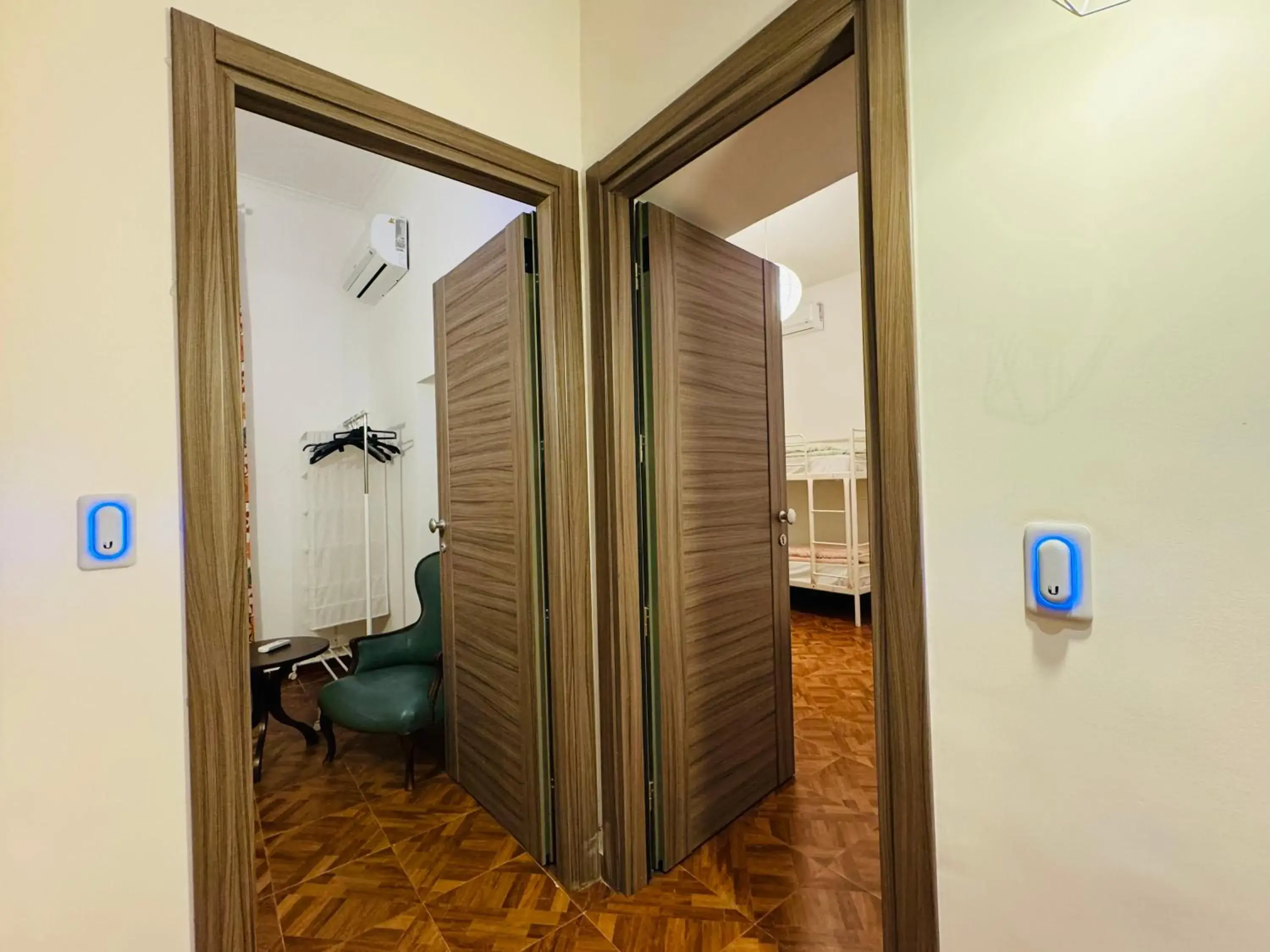 Bedroom, Bathroom in Hostel Mancini Naples