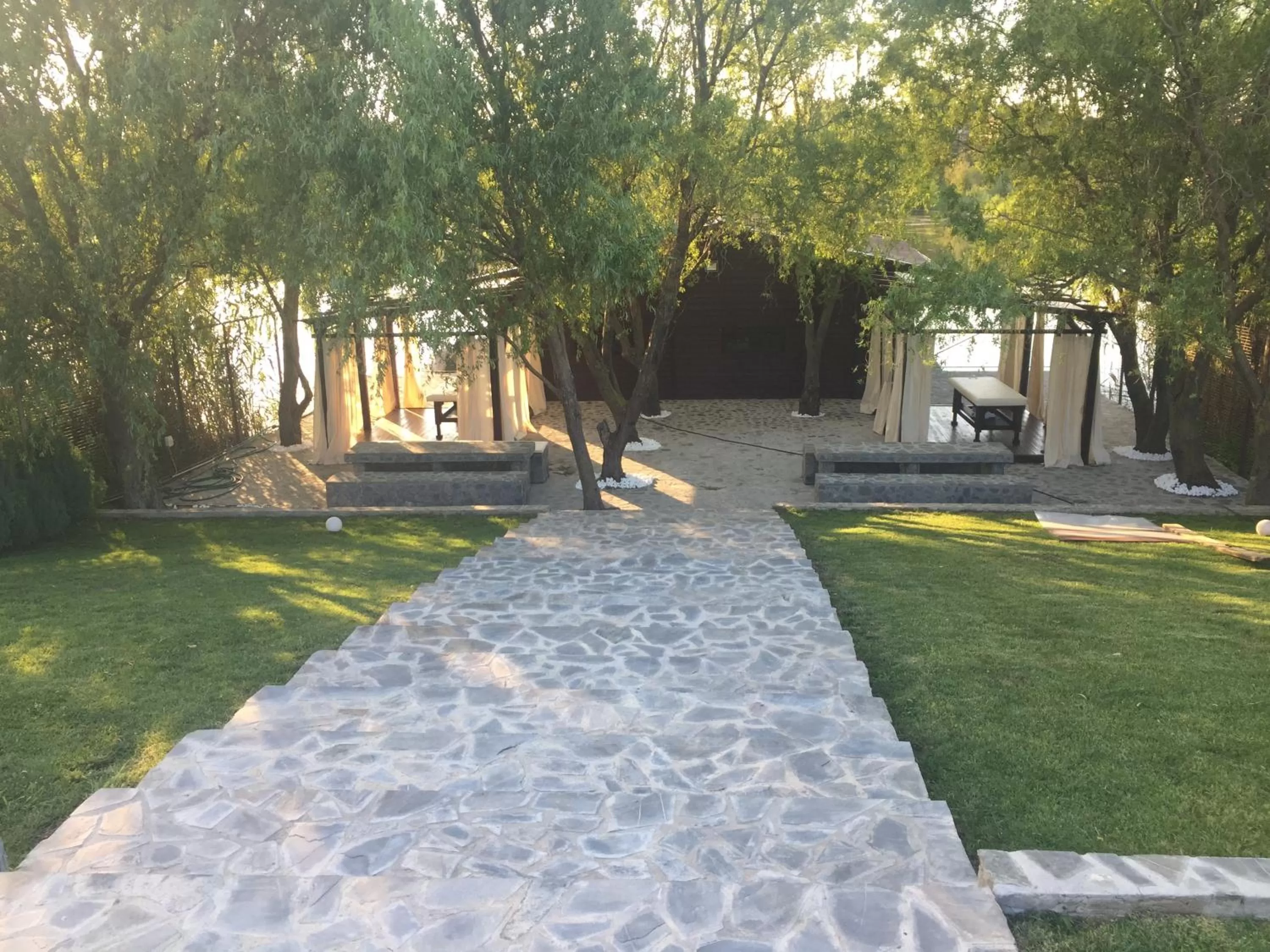 Massage in Country Spa Retreat