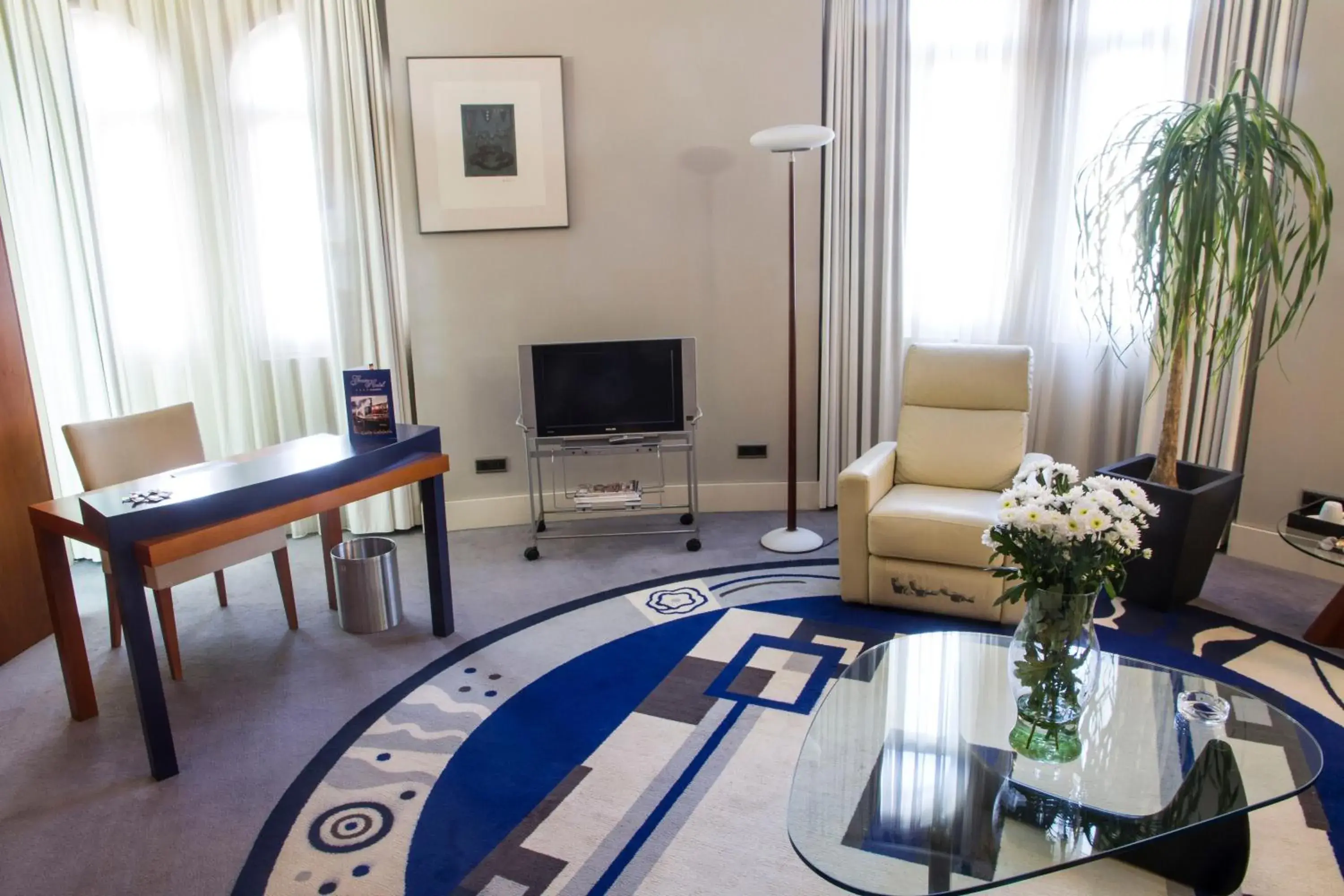 Day, Seating Area in Gran Hotel Albacete