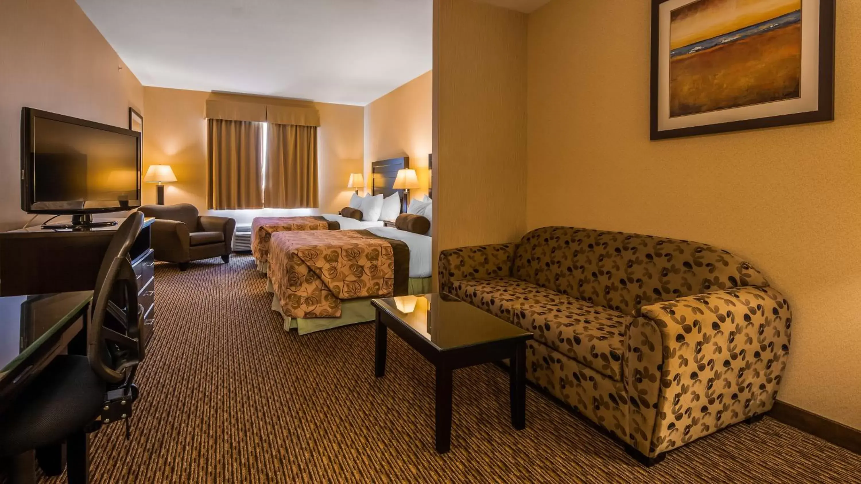 Seating Area in Best Western Plus Estevan Inn & Suites