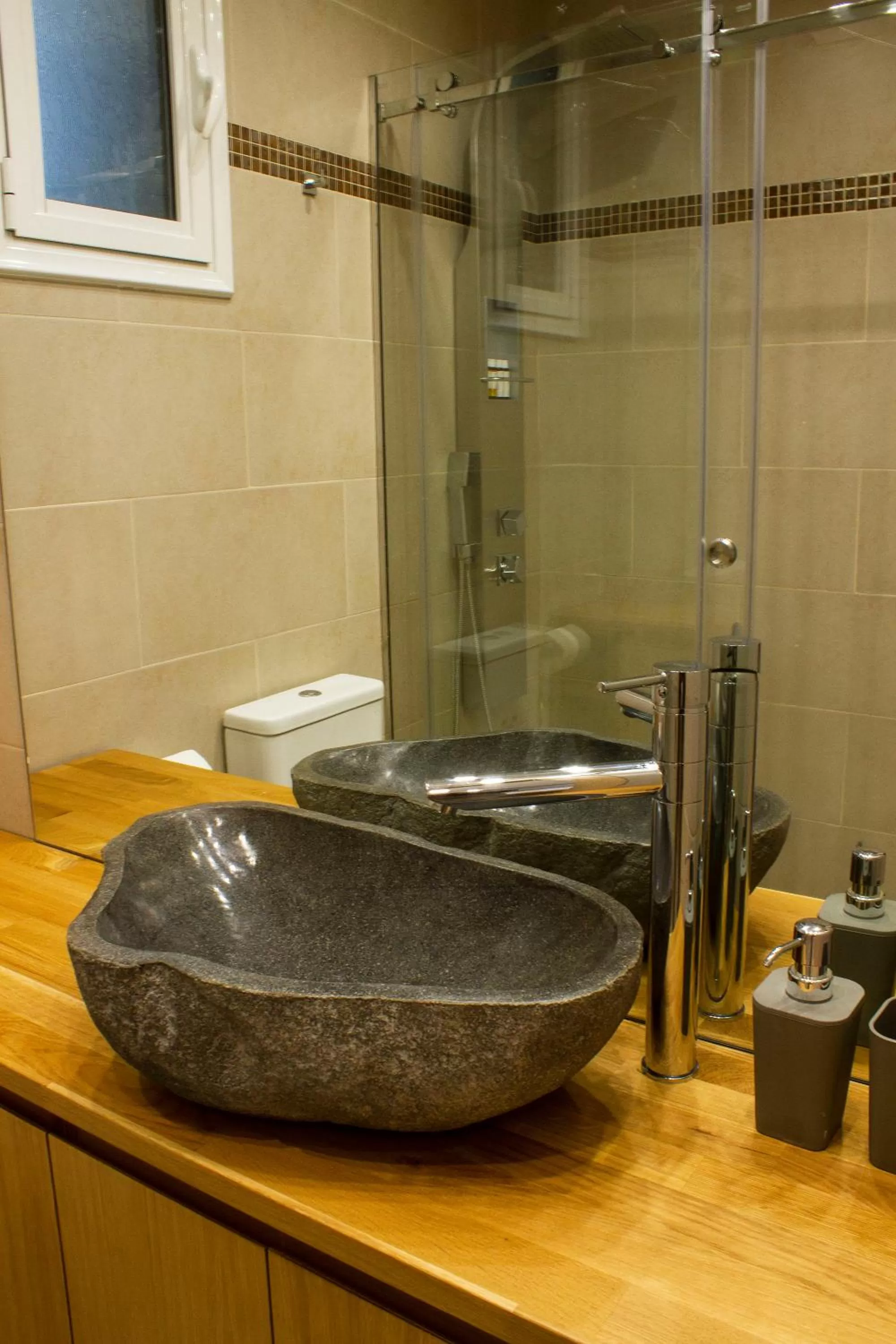 Bathroom in 12 Keys Athens Apartments