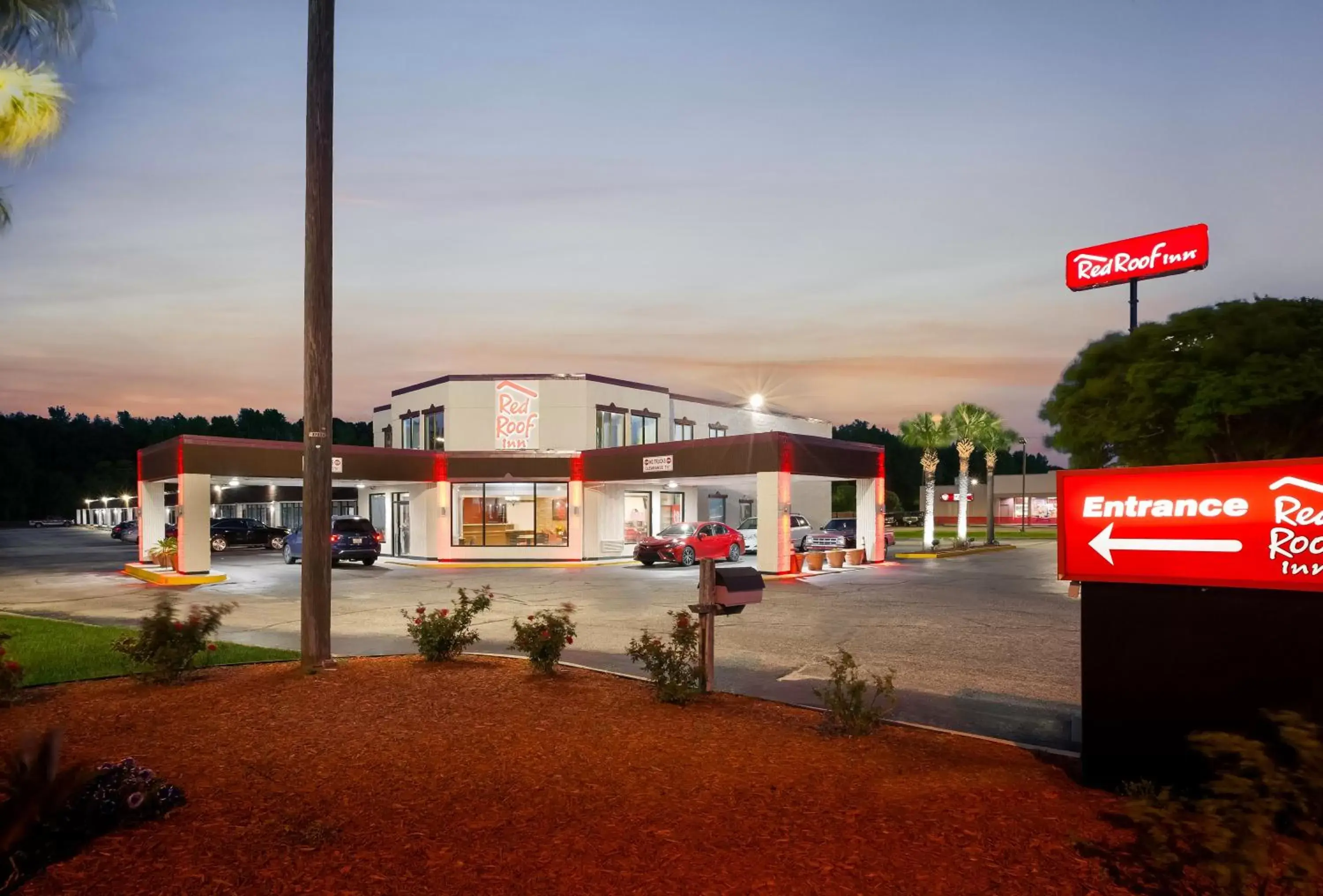 Property Building in Red Roof Inn Dillon, SC