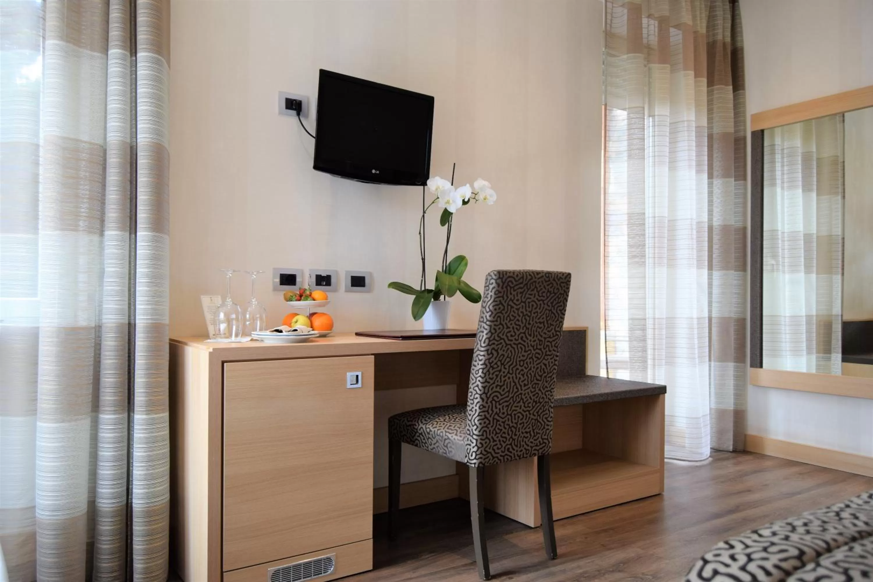 Photo of the whole room in Hotel Continental