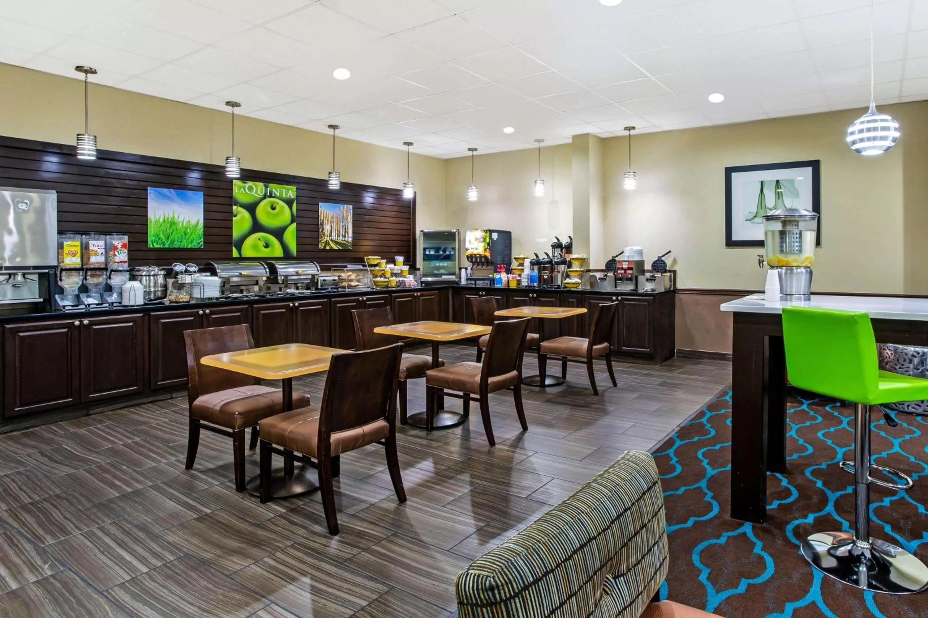 Restaurant/places to eat in La Quinta by Wyndham Wytheville